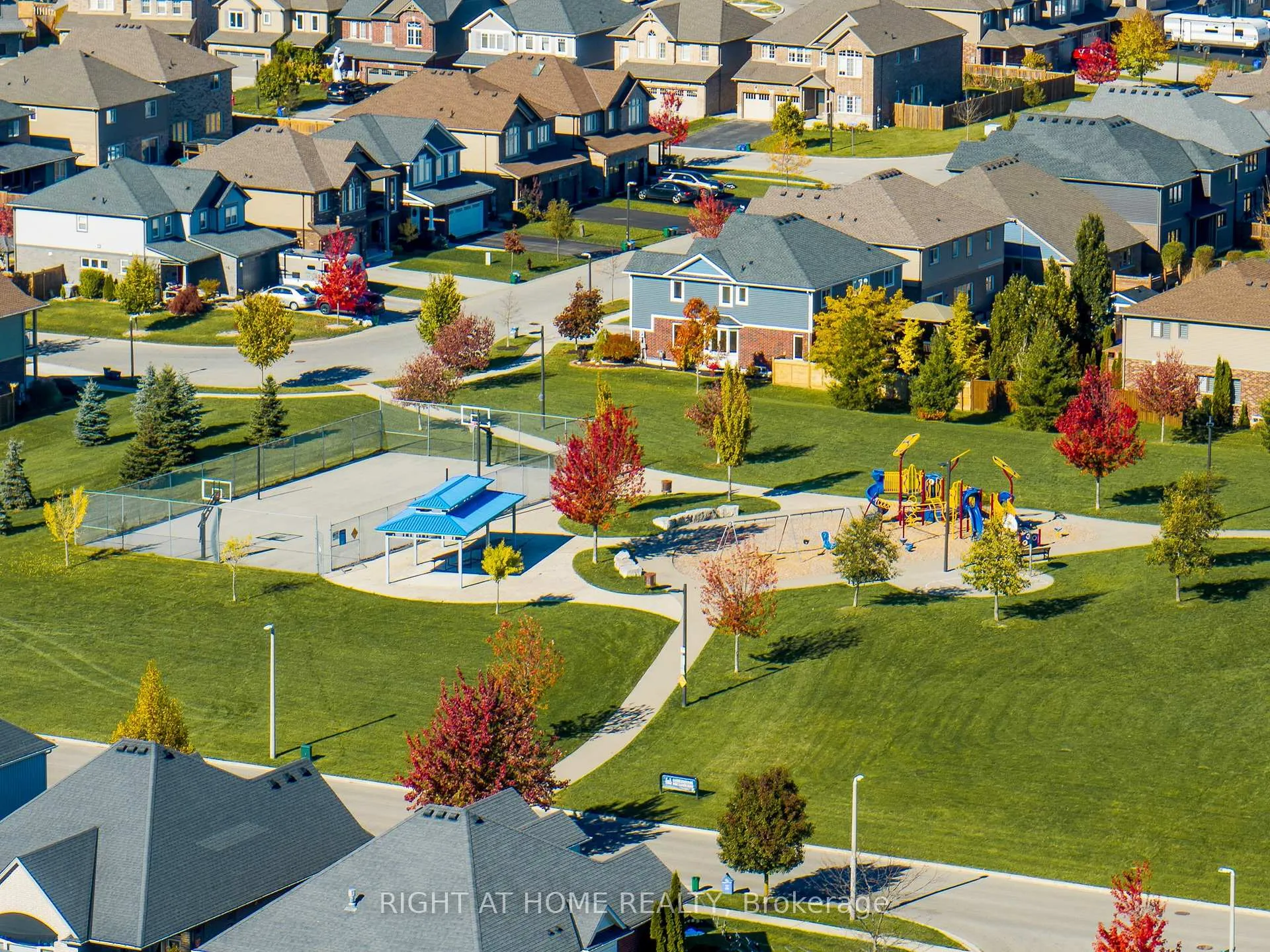 Photo 41 of 106 Coyle Court, Welland, Coyle Creek — HOMEH