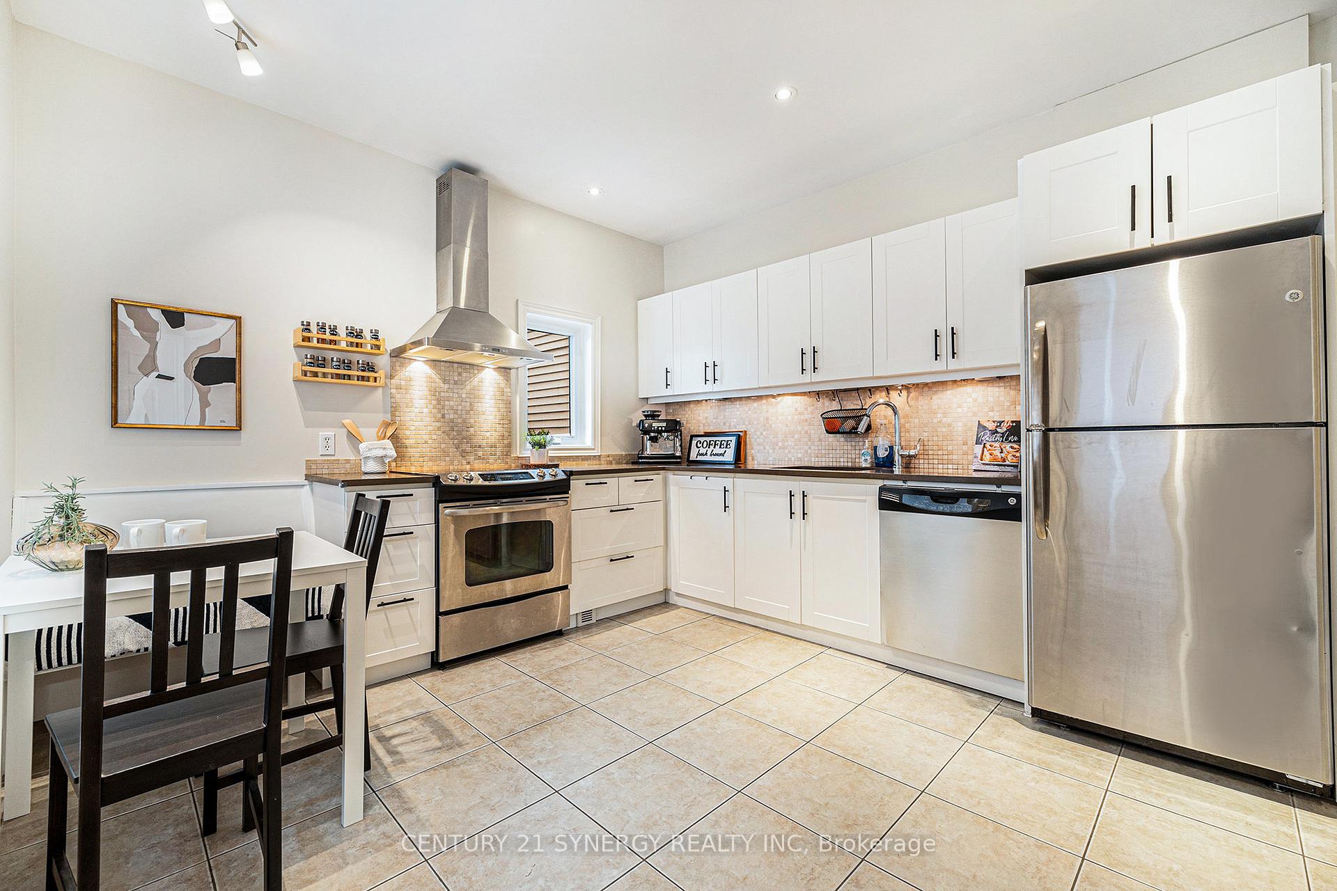 Photo 14 of 121 Spruce Street, Ottawa, West Centre Town — HOMEH