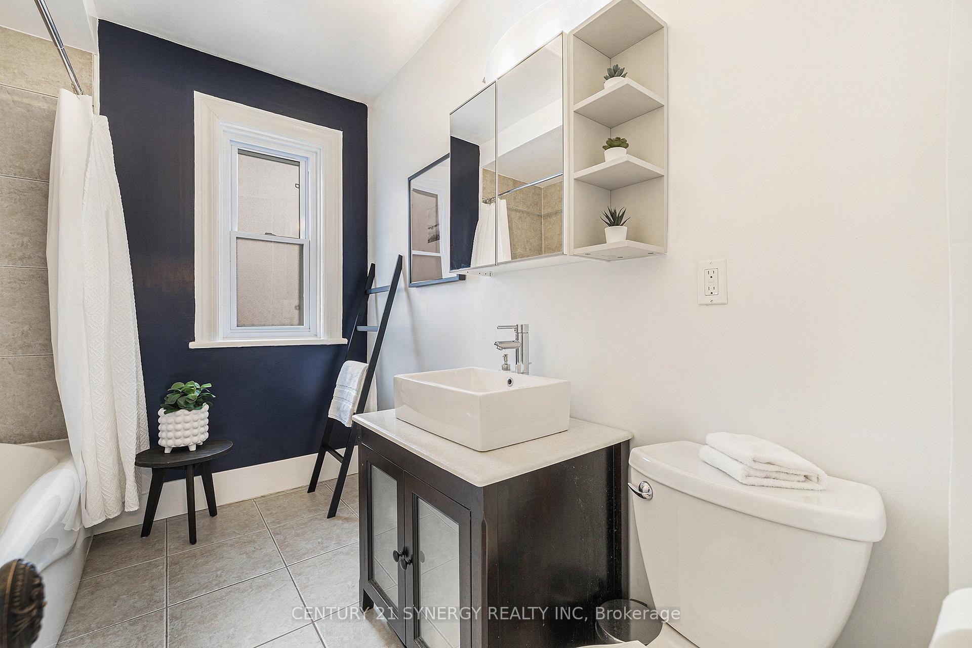 Photo 30 of 121 Spruce Street, Ottawa, West Centre Town — HOMEH