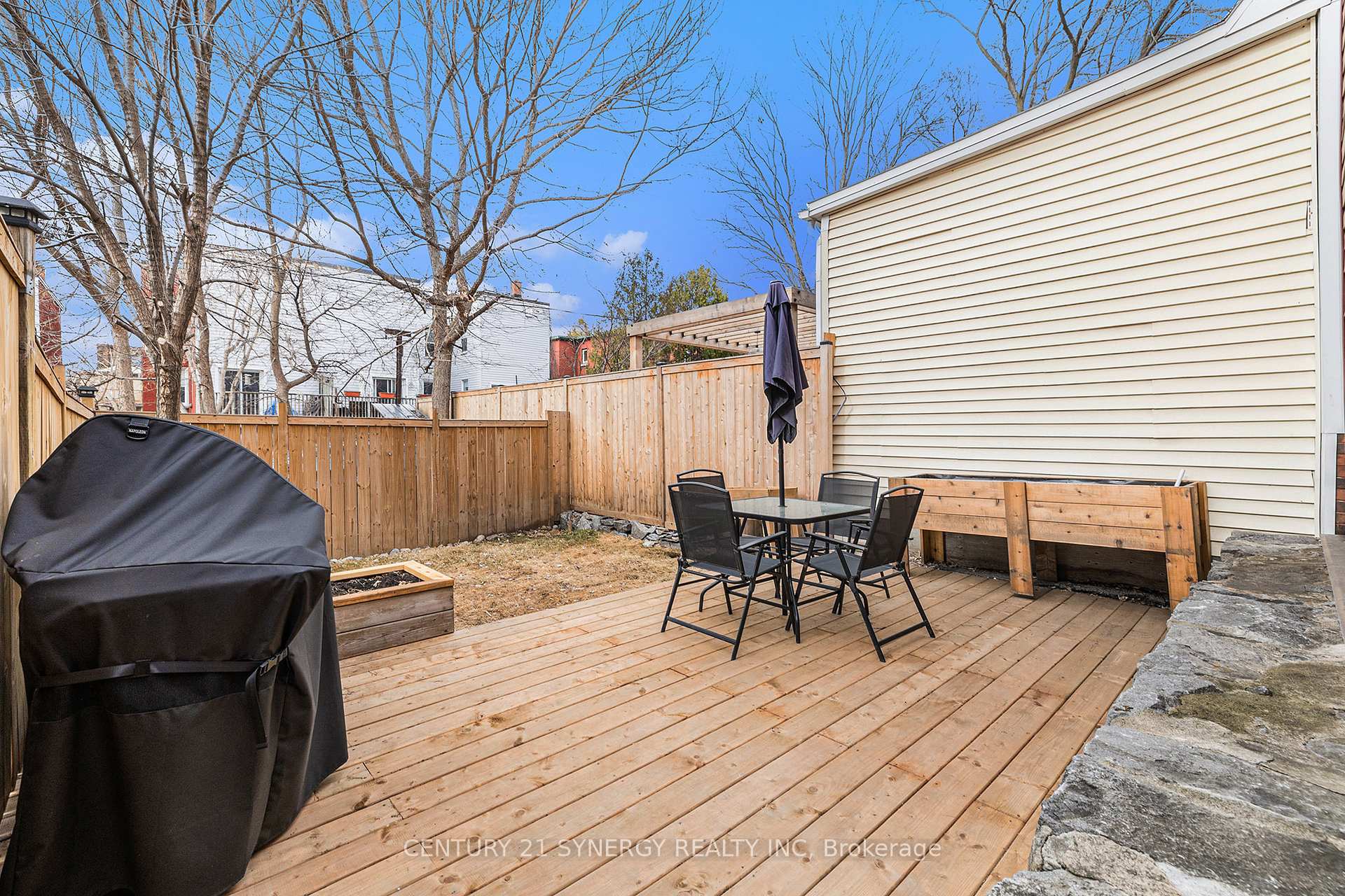 Photo 32 of 121 Spruce Street, Ottawa, West Centre Town — HOMEH