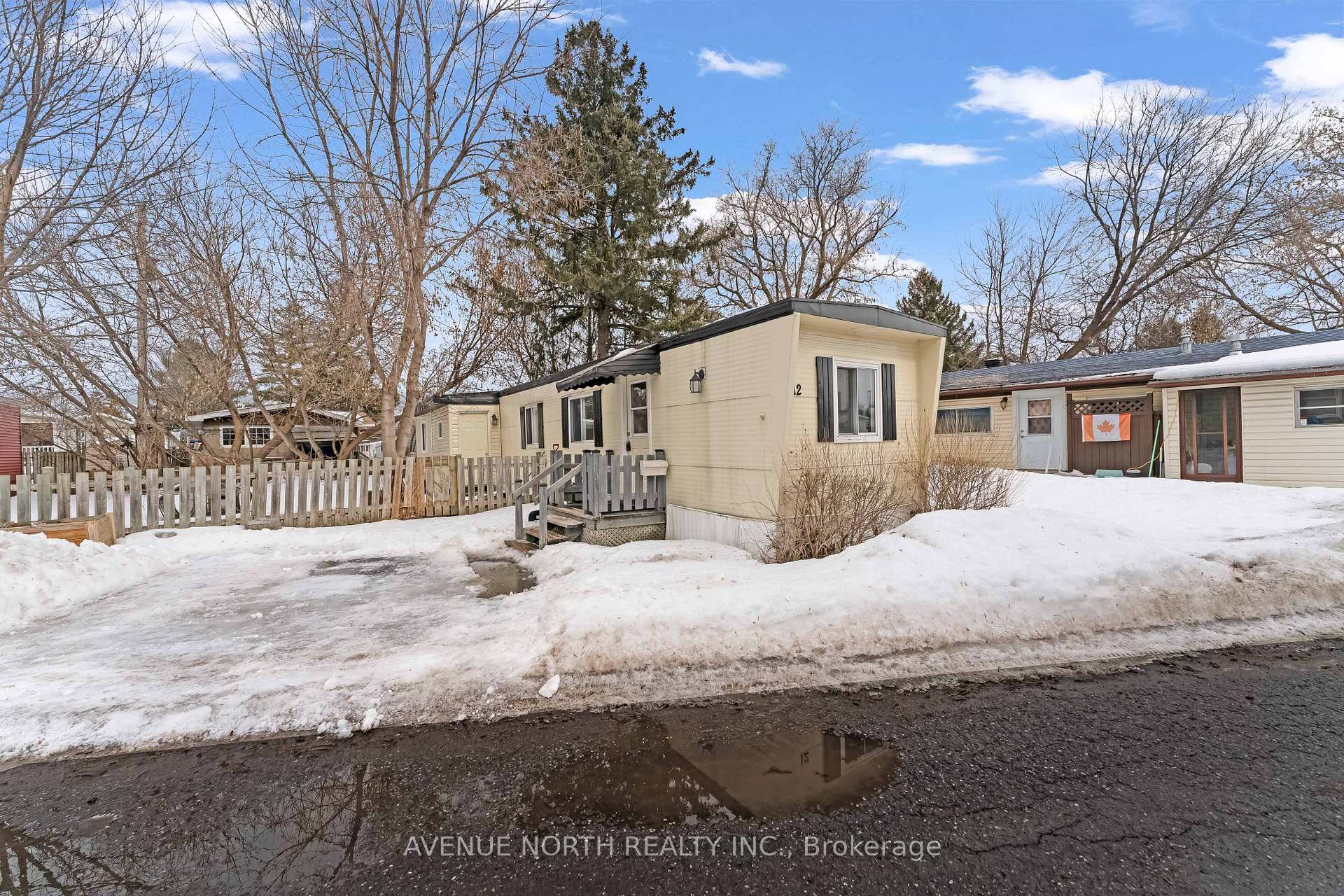 Photo 1 of 12 Pacific Avenue, Ottawa, Bellwood - Industrial Park — HOMEH