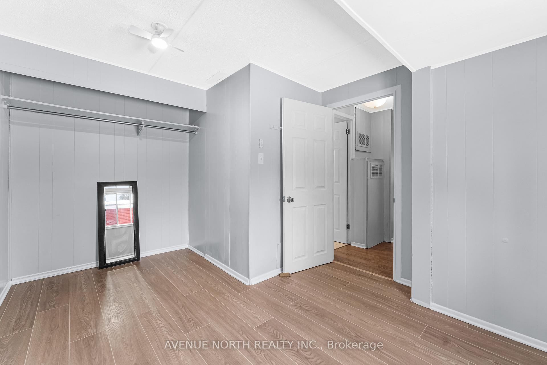 Photo 11 of 12 Pacific Avenue, Ottawa, Bellwood - Industrial Park — HOMEH