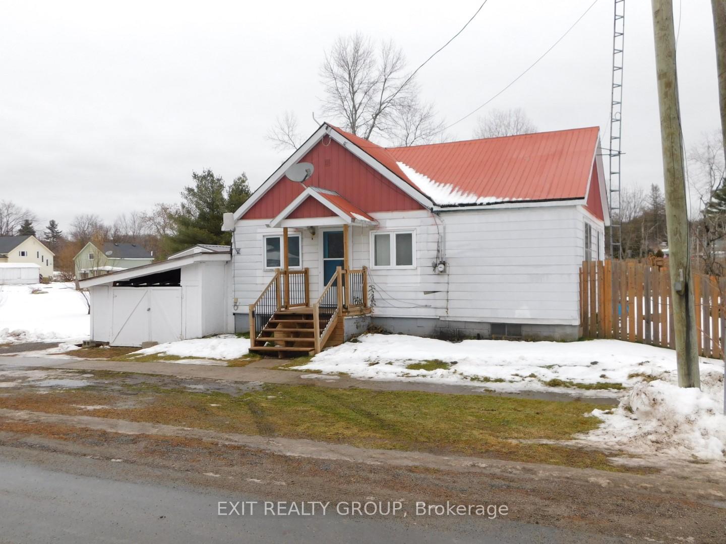 Photo 1 of 46 Hungerford Street, Tweed, Elzevir (Twp) — HOMEH