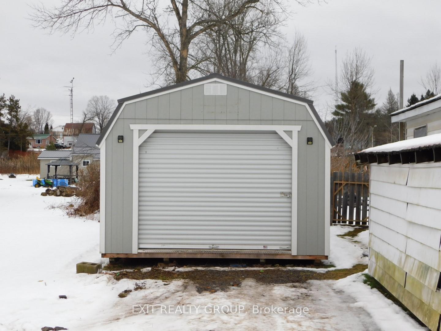 Photo 15 of 46 Hungerford Street, Tweed, Elzevir (Twp) — HOMEH