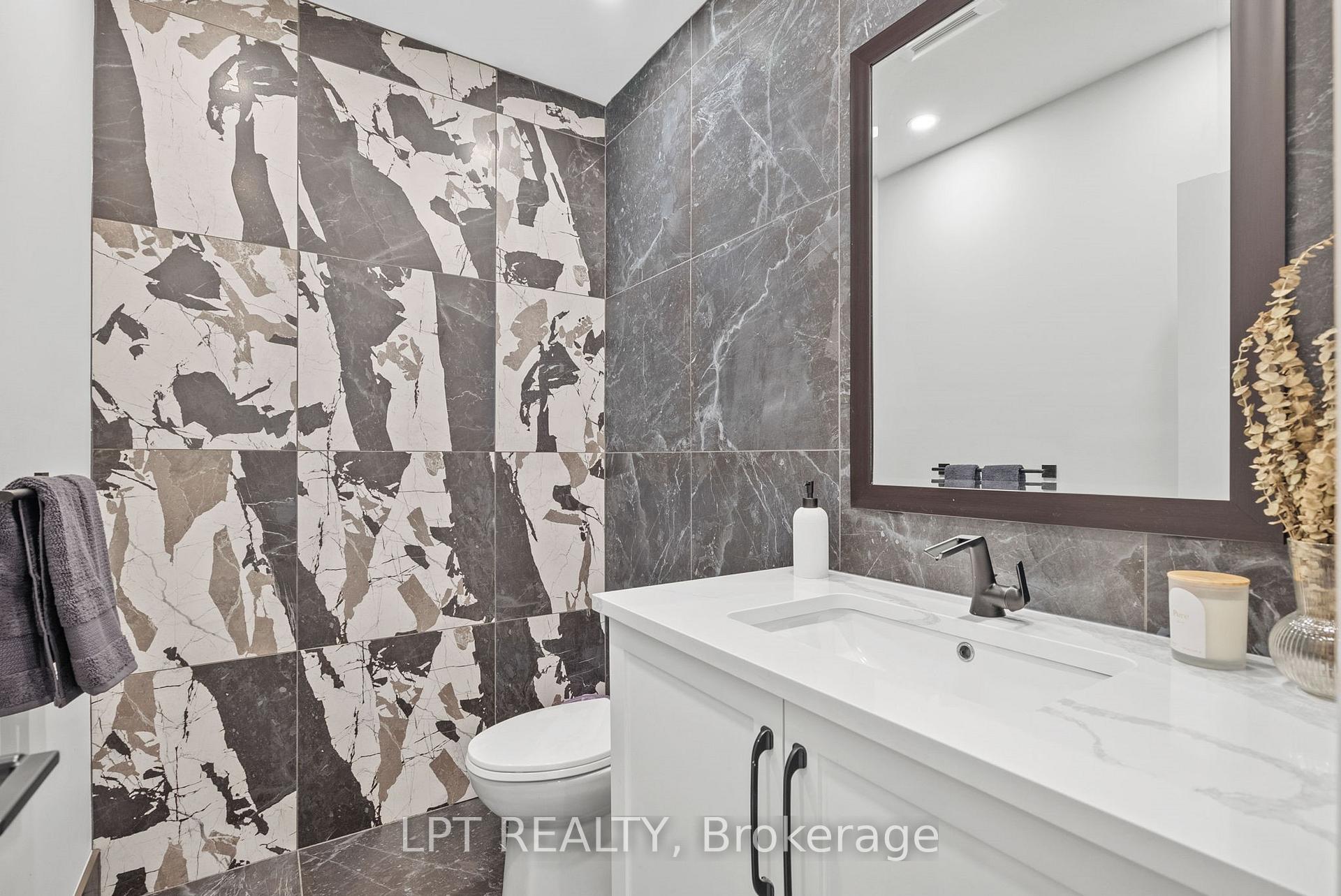 Photo 5 of 21 St Francis Street, Ottawa, Hintonburg — HOMEH