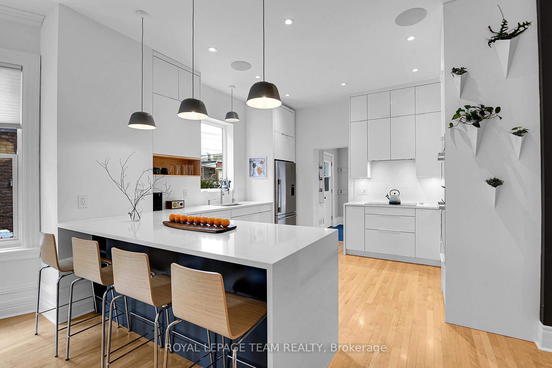 Photo 10 of 41 Fairmont Avenue, Ottawa, Hintonburg — HOMEH