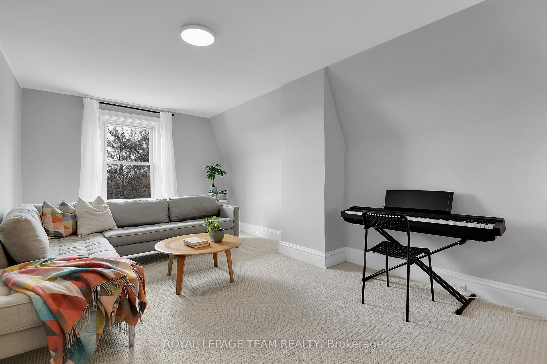 Photo 24 of 41 Fairmont Avenue, Ottawa, Hintonburg — HOMEH