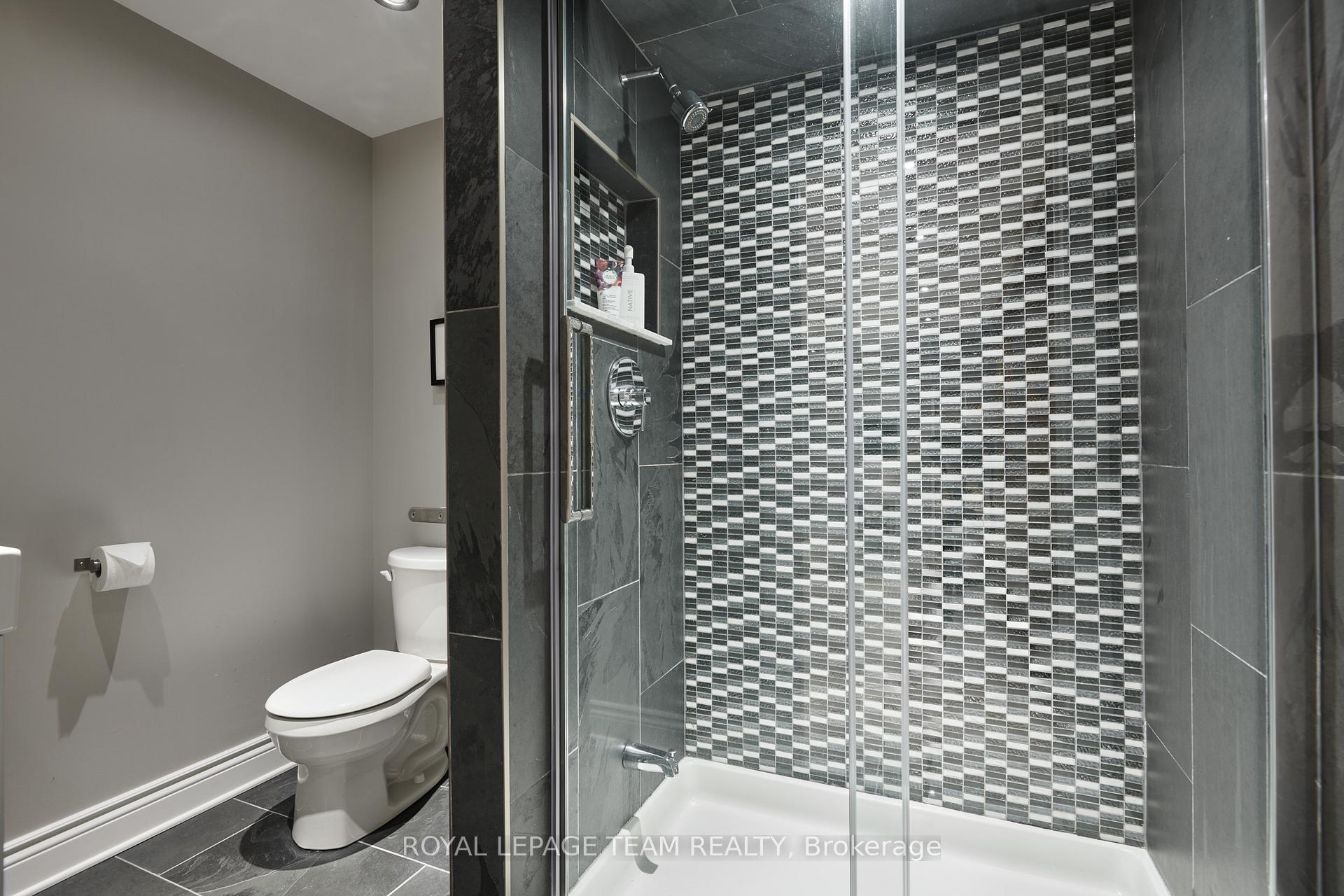 Photo 34 of 41 Fairmont Avenue, Ottawa, Hintonburg — HOMEH