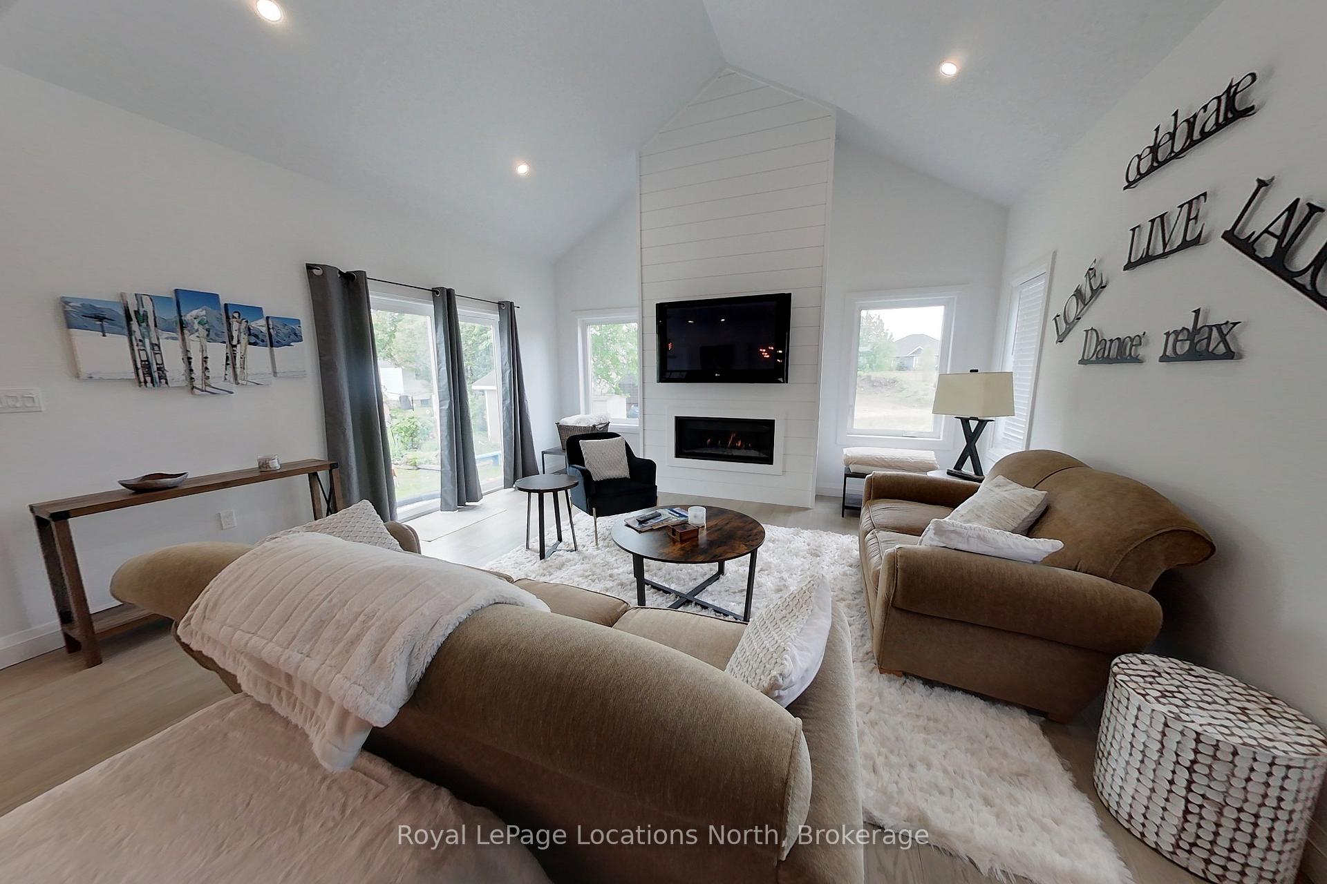 Photo 5 of 59 Alfred Street, Blue Mountains — HOMEH