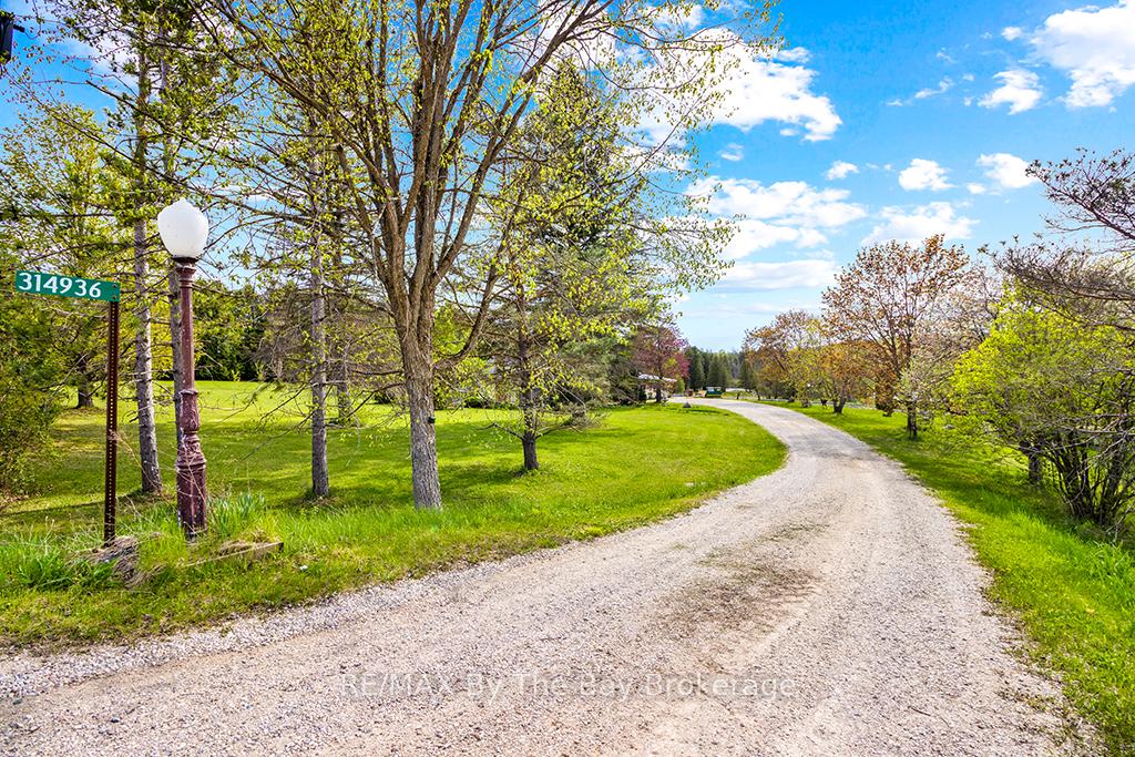 Photo 3 of 314936 6 Highway, West Grey — HOMEH