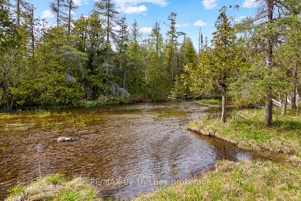Photo 10 of 314936 6 Highway, West Grey — HOMEH
