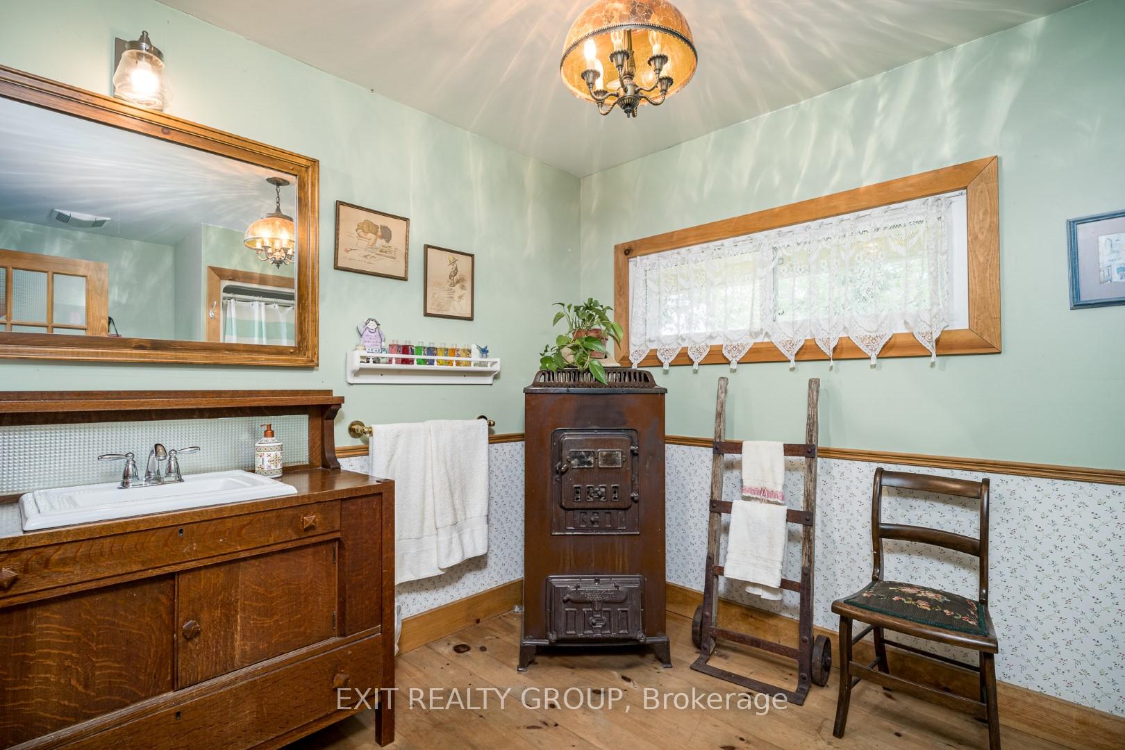 Photo 13 of 587 Marlbank Road, Tweed, Hungerford (Twp) — HOMEH