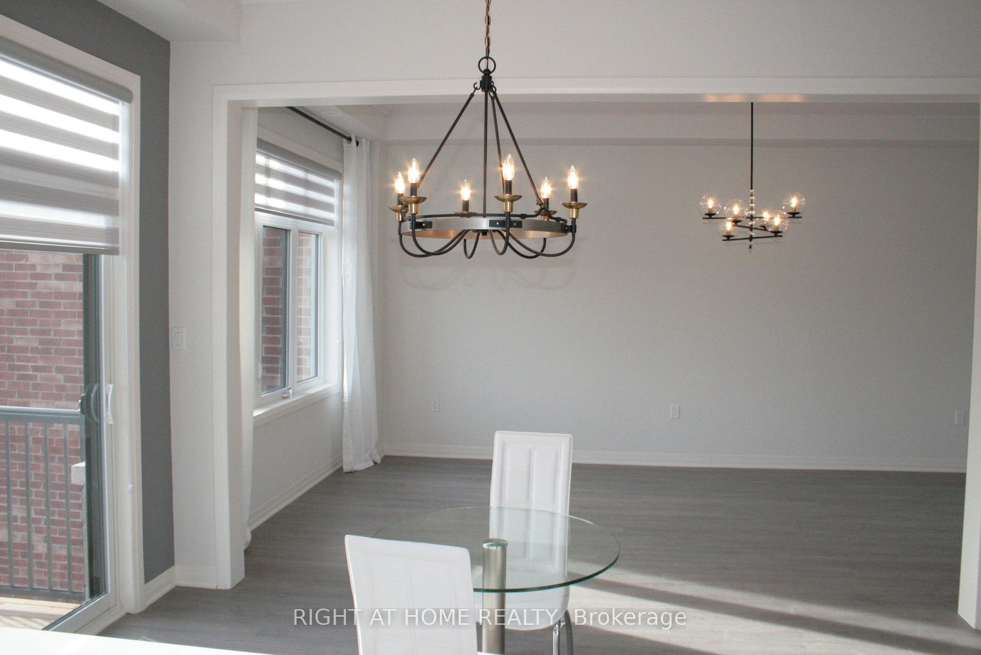 Photo 7 of 206 Arianna Crescent, Vaughan, Patterson — HOMEH