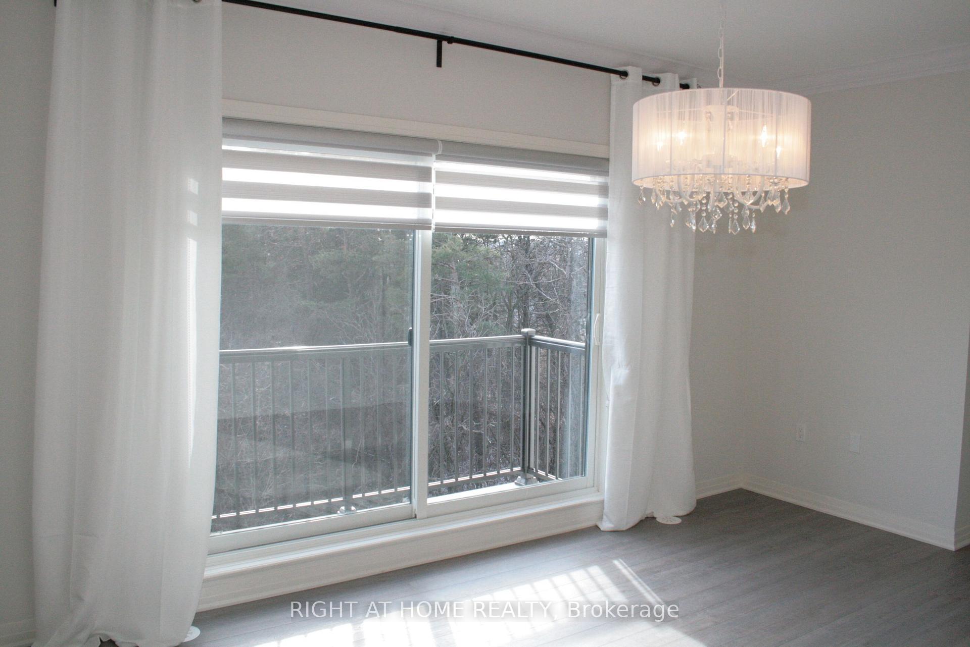 Photo 11 of 206 Arianna Crescent, Vaughan, Patterson — HOMEH