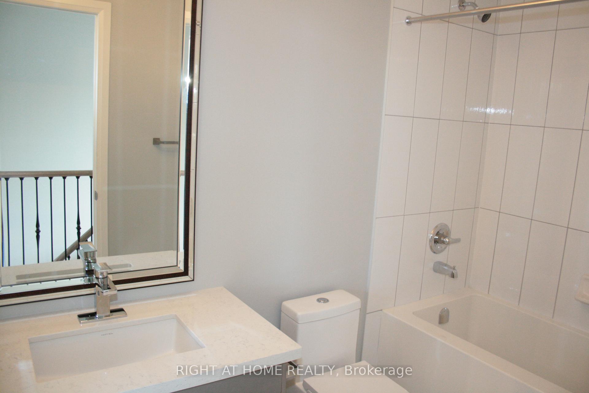 Photo 13 of 206 Arianna Crescent, Vaughan, Patterson — HOMEH