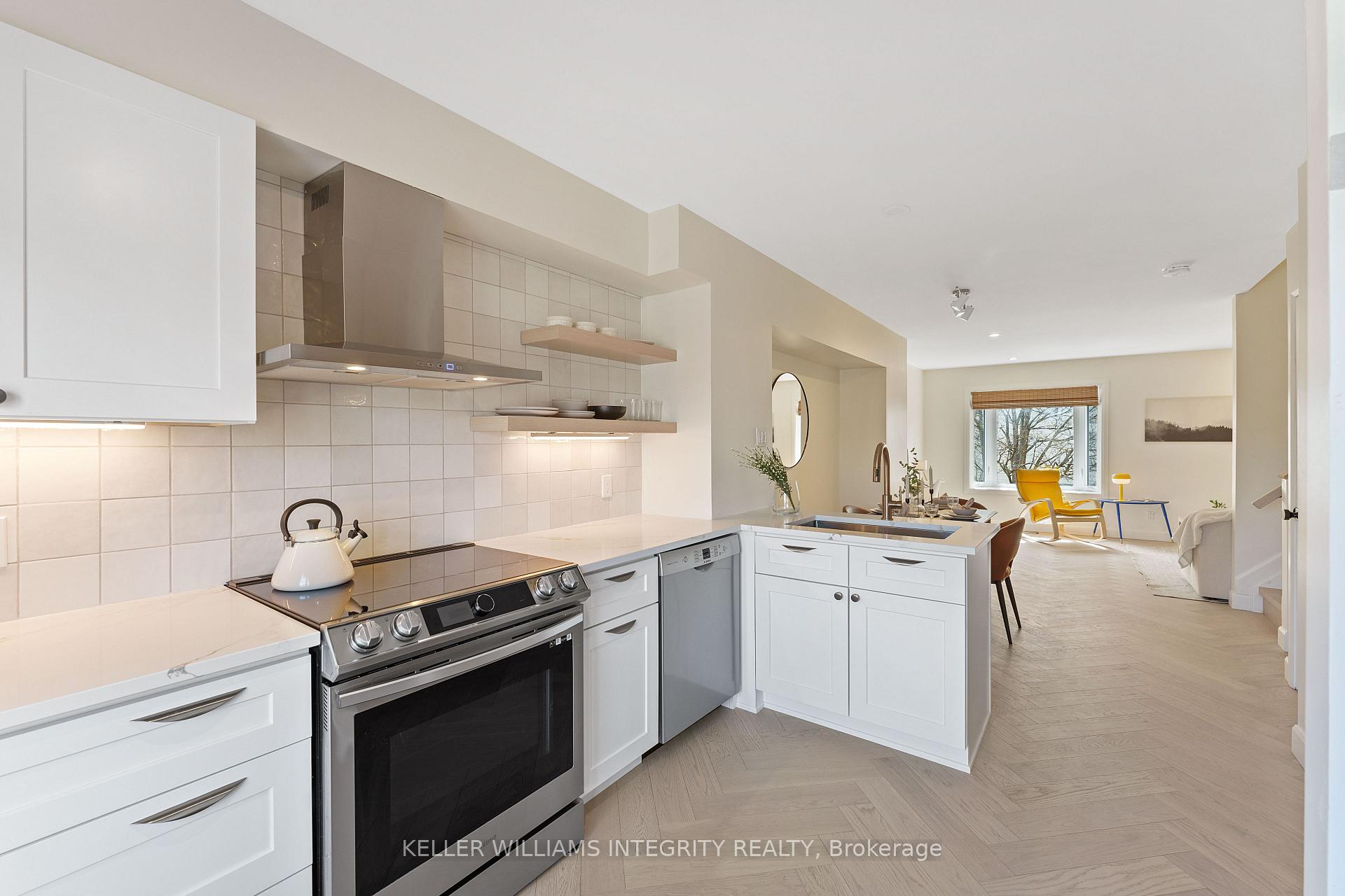 Photo 7 of 28 Hintonburg Place, Ottawa, Hintonburg — HOMEH