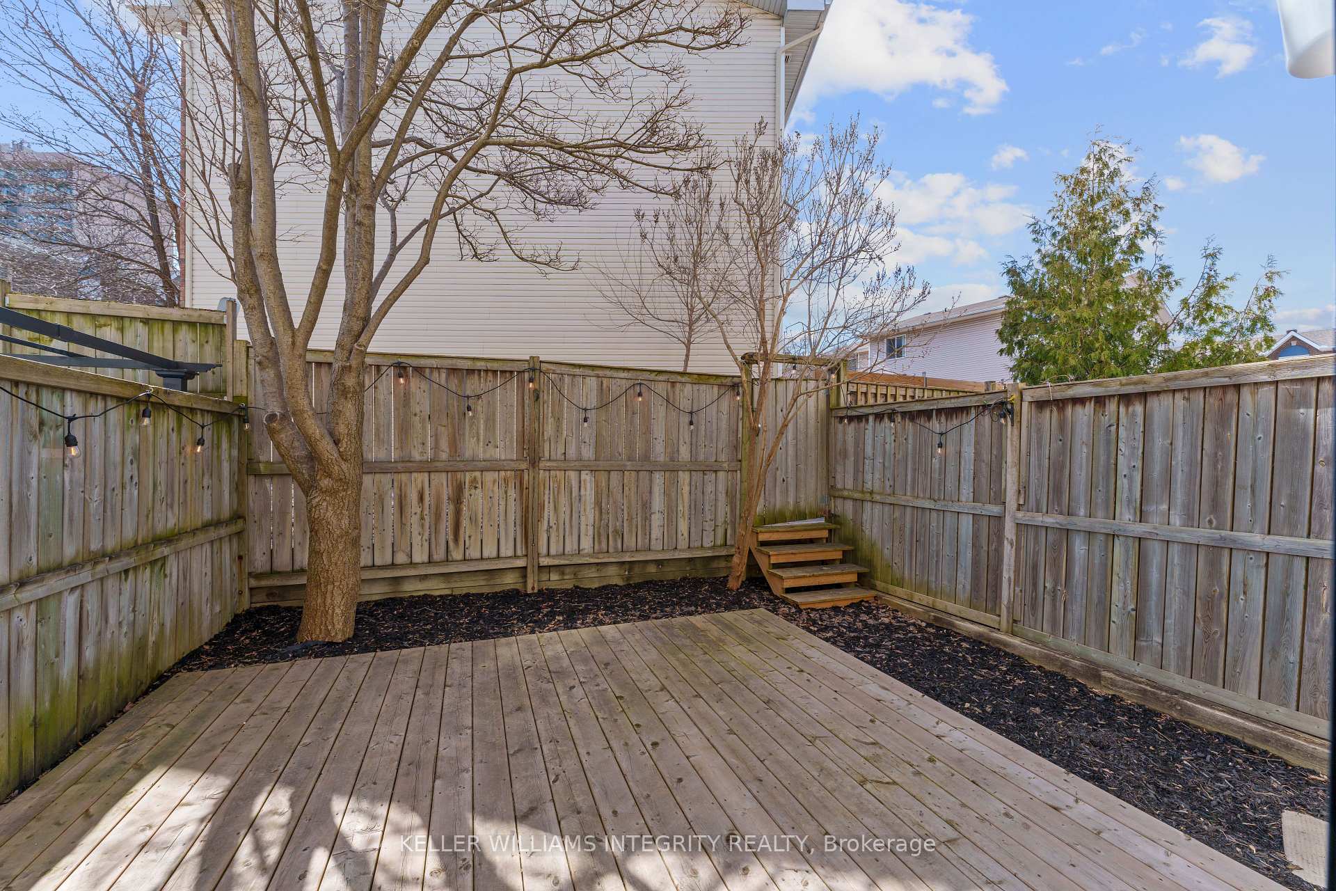Photo 19 of 28 Hintonburg Place, Ottawa, Hintonburg — HOMEH