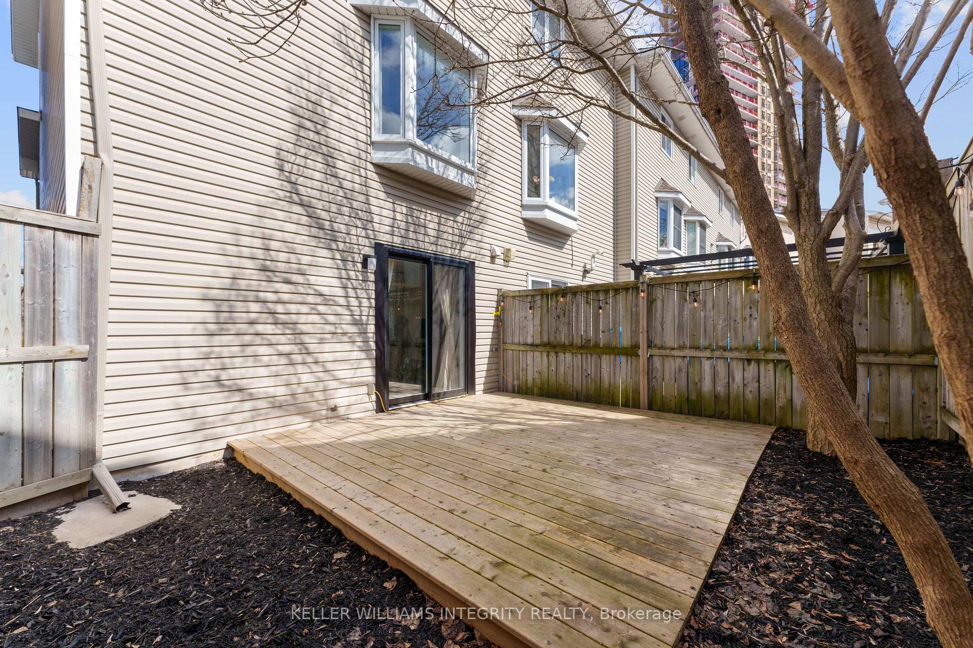 Photo 20 of 28 Hintonburg Place, Ottawa, Hintonburg — HOMEH