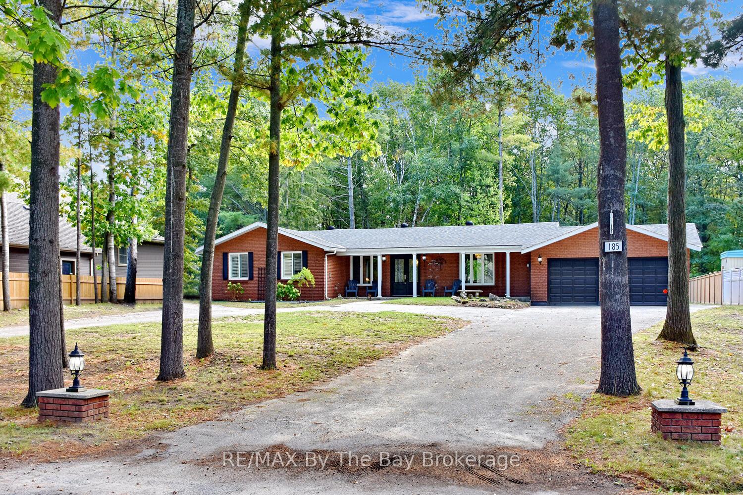 Photo 1 of 185 Oxbow Park Drive, Wasaga Beach — HOMEH