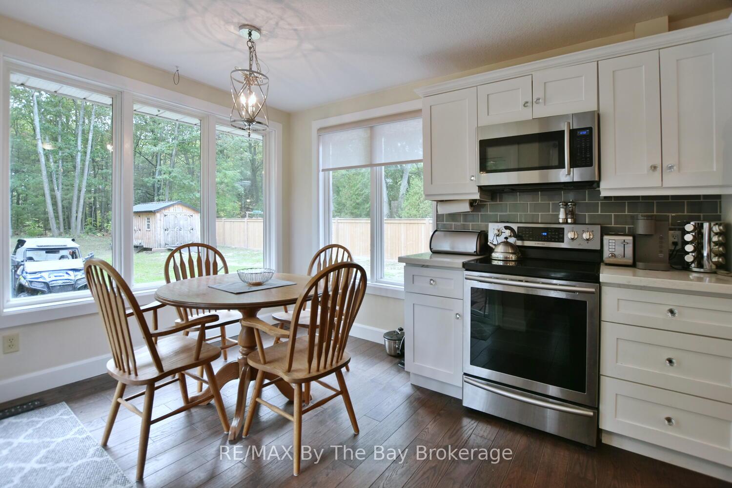 Photo 14 of 185 Oxbow Park Drive, Wasaga Beach — HOMEH