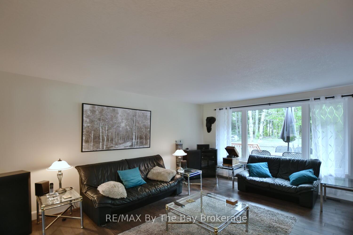 Photo 20 of 185 Oxbow Park Drive, Wasaga Beach — HOMEH