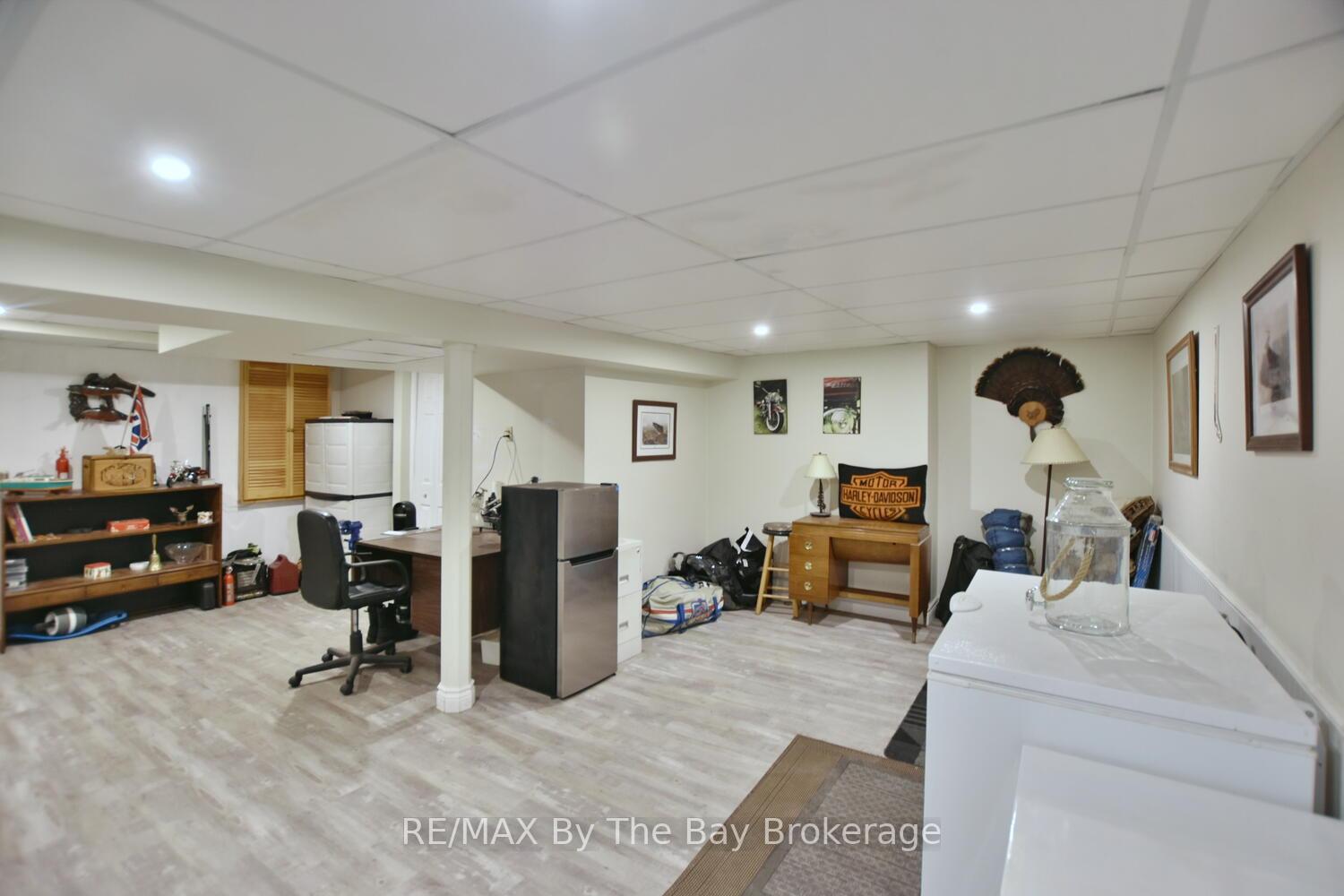 Photo 33 of 185 Oxbow Park Drive, Wasaga Beach — HOMEH