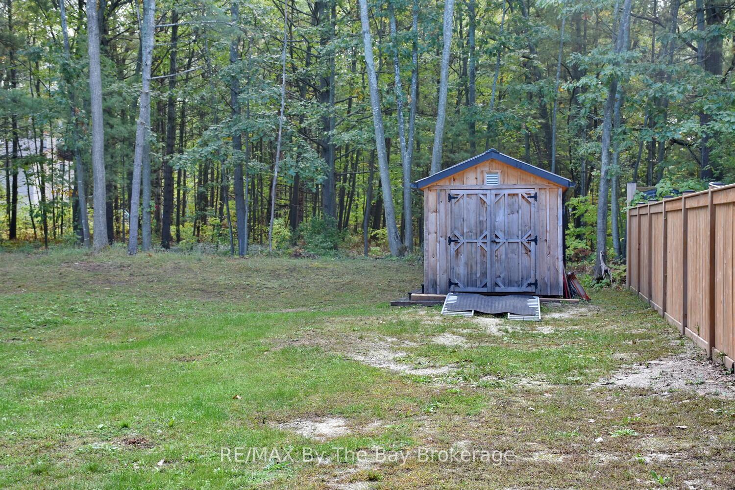 Photo 45 of 185 Oxbow Park Drive, Wasaga Beach — HOMEH