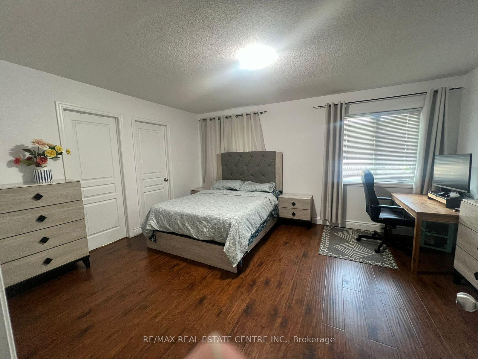 Photo 6 of Unit Upper, 162 Newcastle Drive, Waterloo, Huron Park — HOMEH