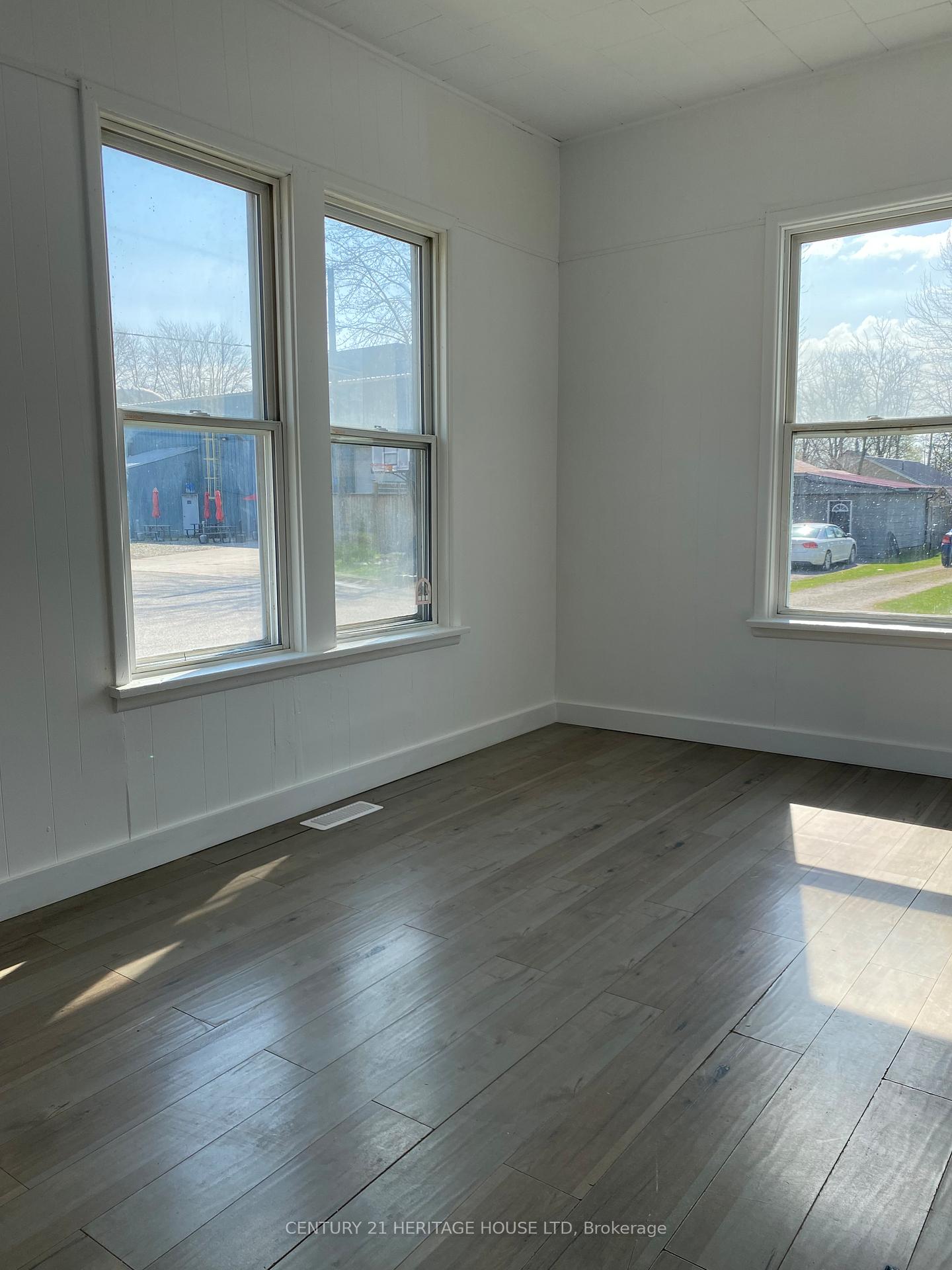 Photo 5 of 151 Elm Street, West Elgin, West Lorne — HOMEH