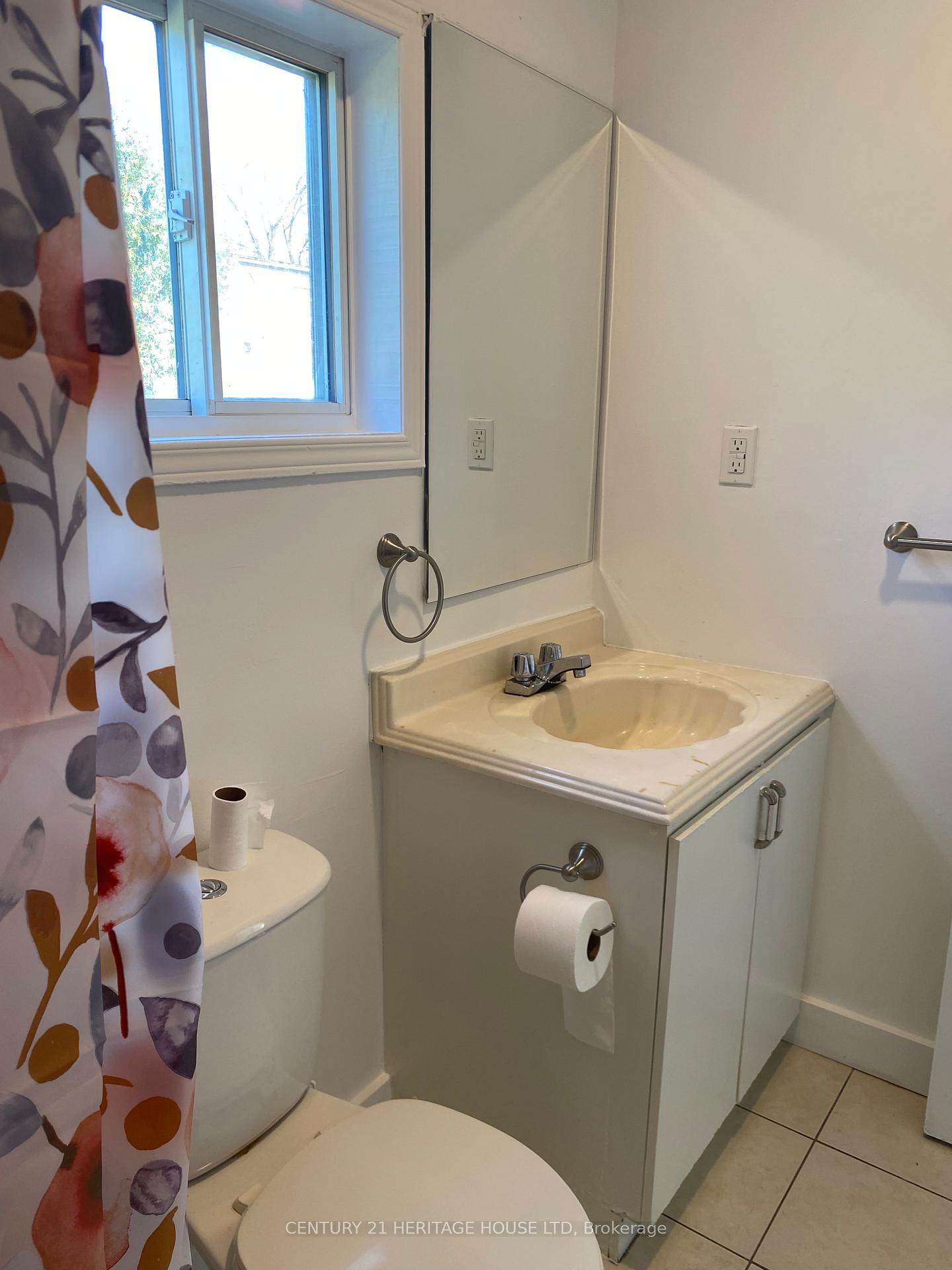 Photo 9 of 151 Elm Street, West Elgin, West Lorne — HOMEH