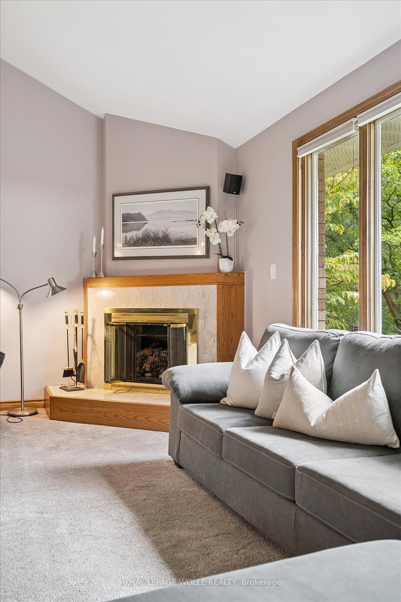 Photo 11 of 323 Amberwood Drive, Waterloo — HOMEH