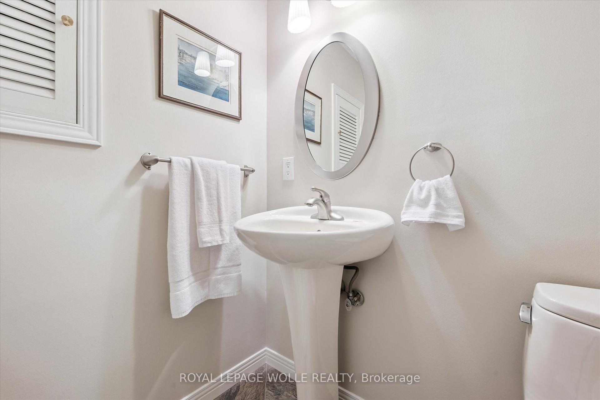 Photo 19 of 323 Amberwood Drive, Waterloo — HOMEH