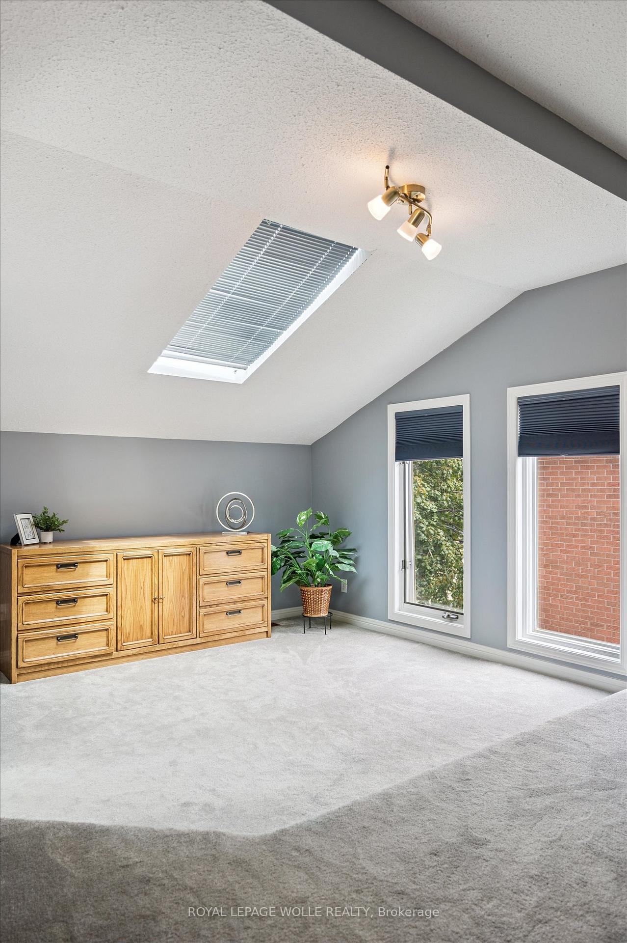 Photo 29 of 323 Amberwood Drive, Waterloo — HOMEH