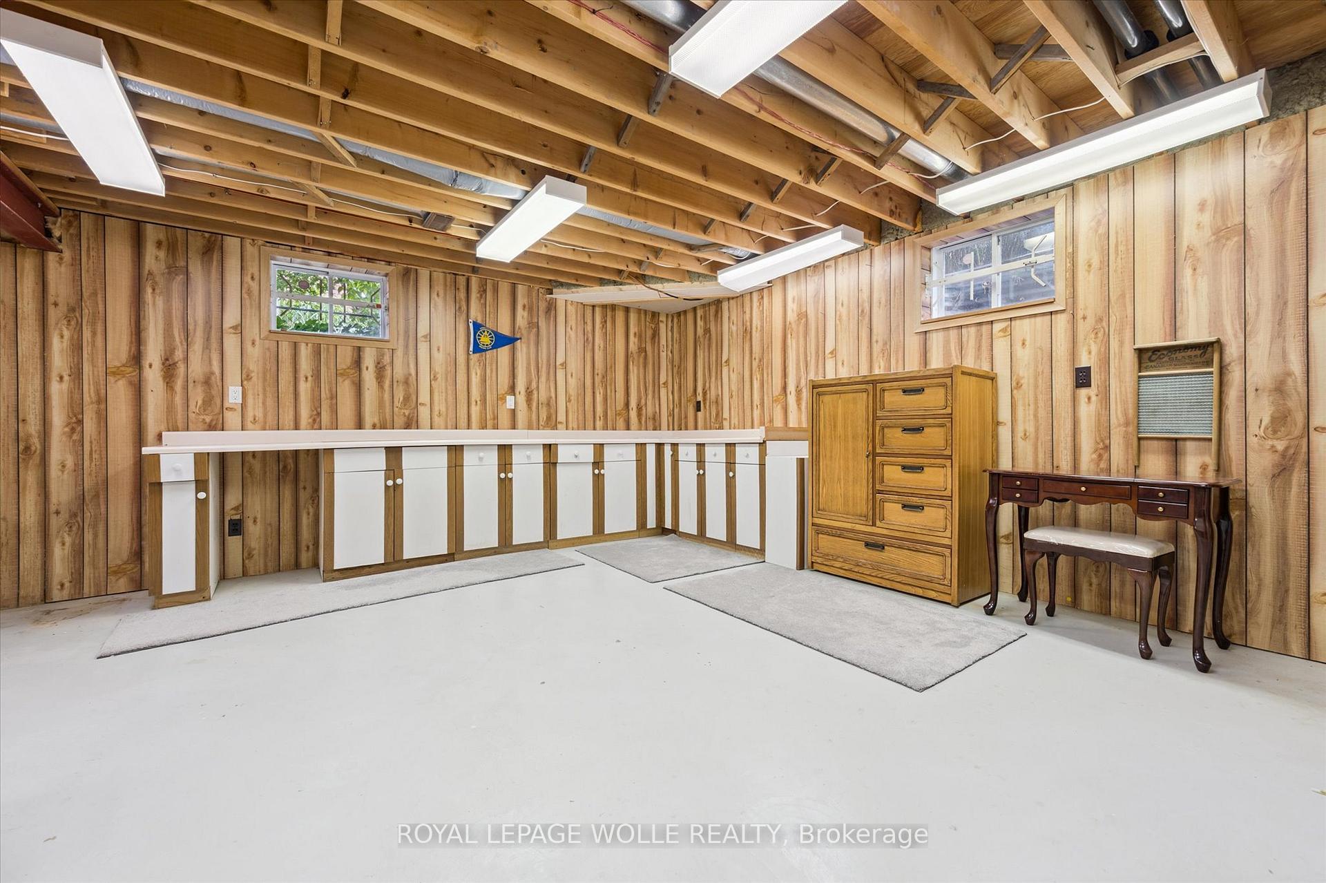 Photo 34 of 323 Amberwood Drive, Waterloo — HOMEH