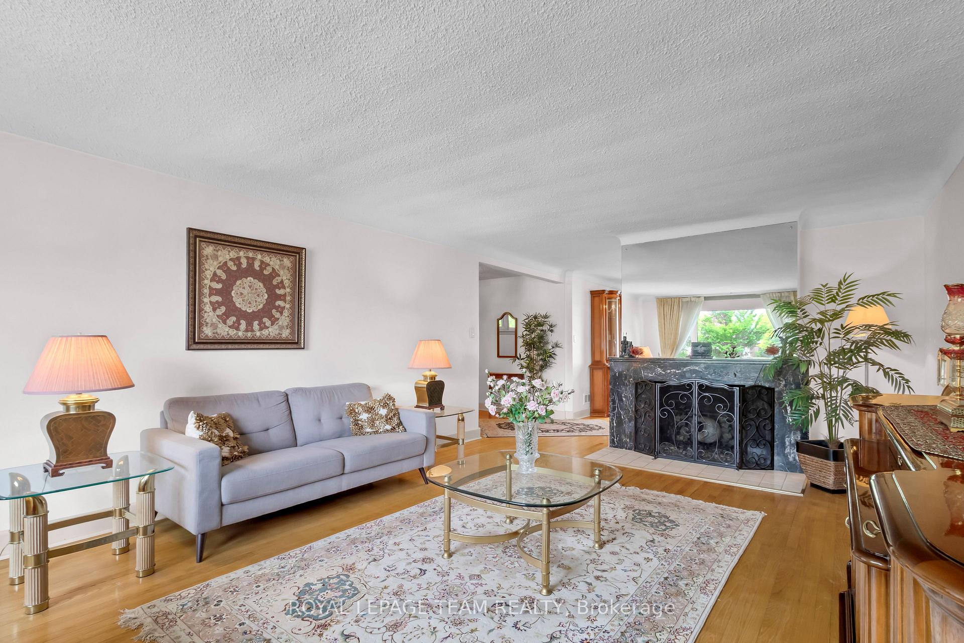 Photo 9 of 1916 Alta Vista Drive, Ottawa, Faircrest Heights — HOMEH