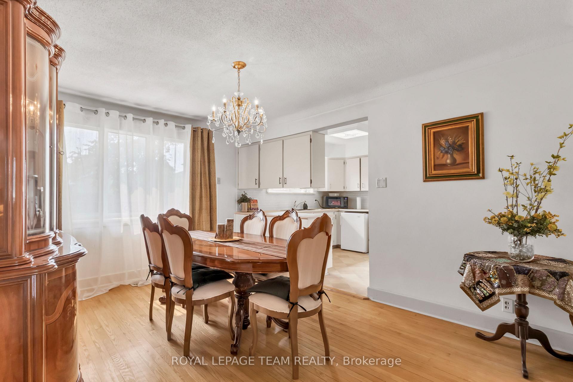 Photo 8 of 1916 Alta Vista Drive, Ottawa, Faircrest Heights — HOMEH