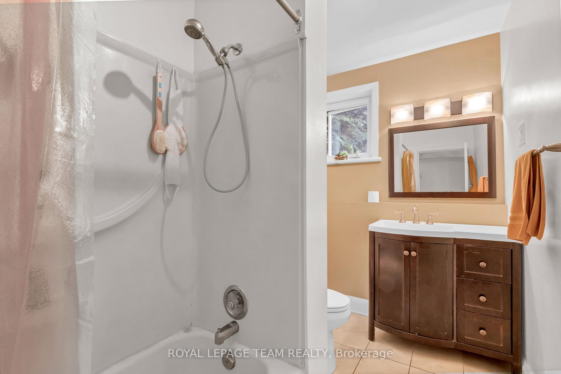 Photo 16 of 1916 Alta Vista Drive, Ottawa, Faircrest Heights — HOMEH