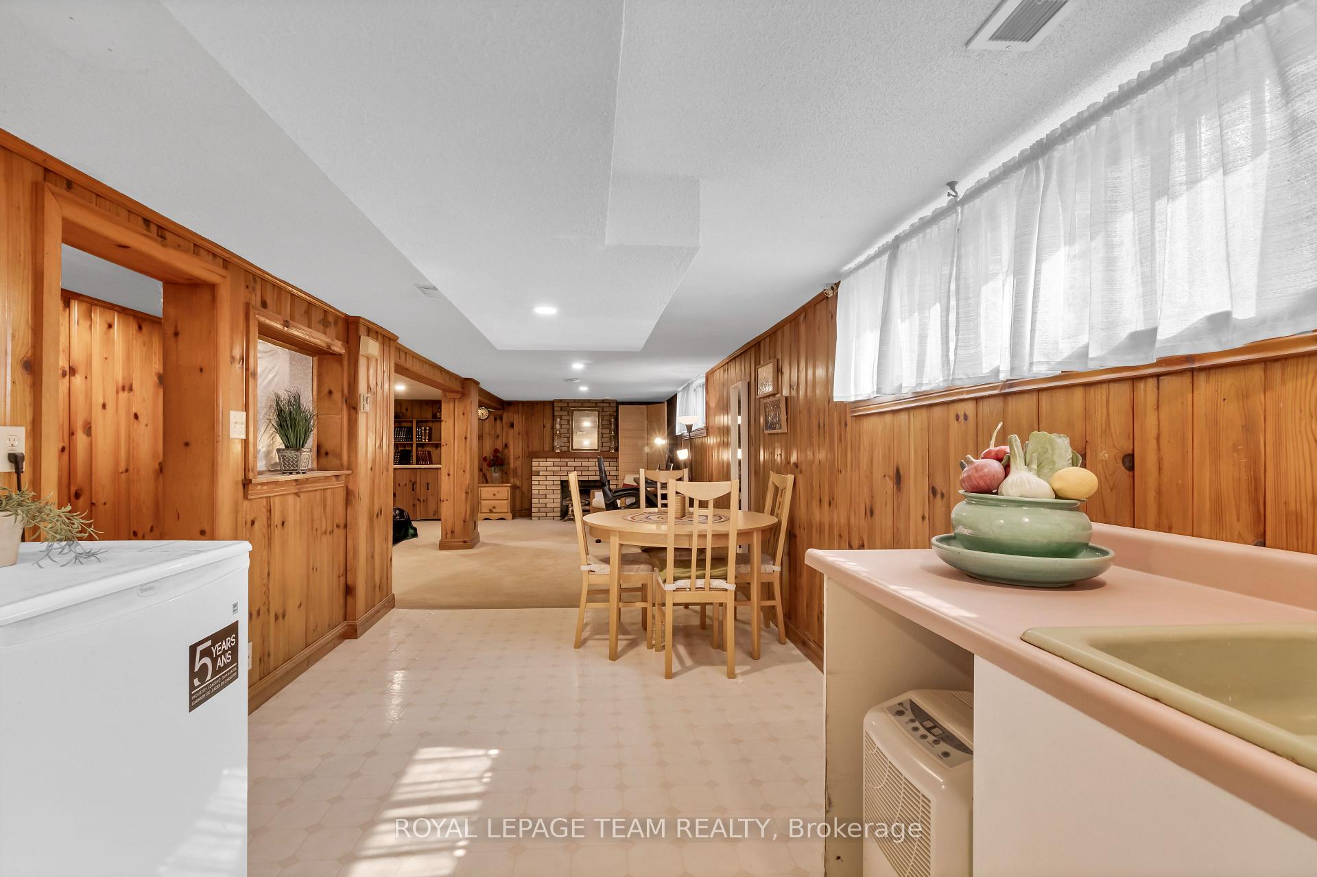 Photo 25 of 1916 Alta Vista Drive, Ottawa, Faircrest Heights — HOMEH