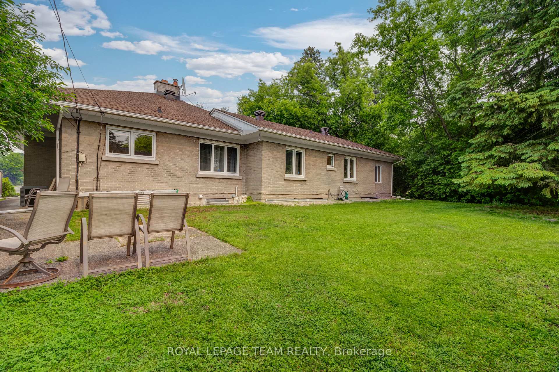 Photo 30 of 1916 Alta Vista Drive, Ottawa, Faircrest Heights — HOMEH