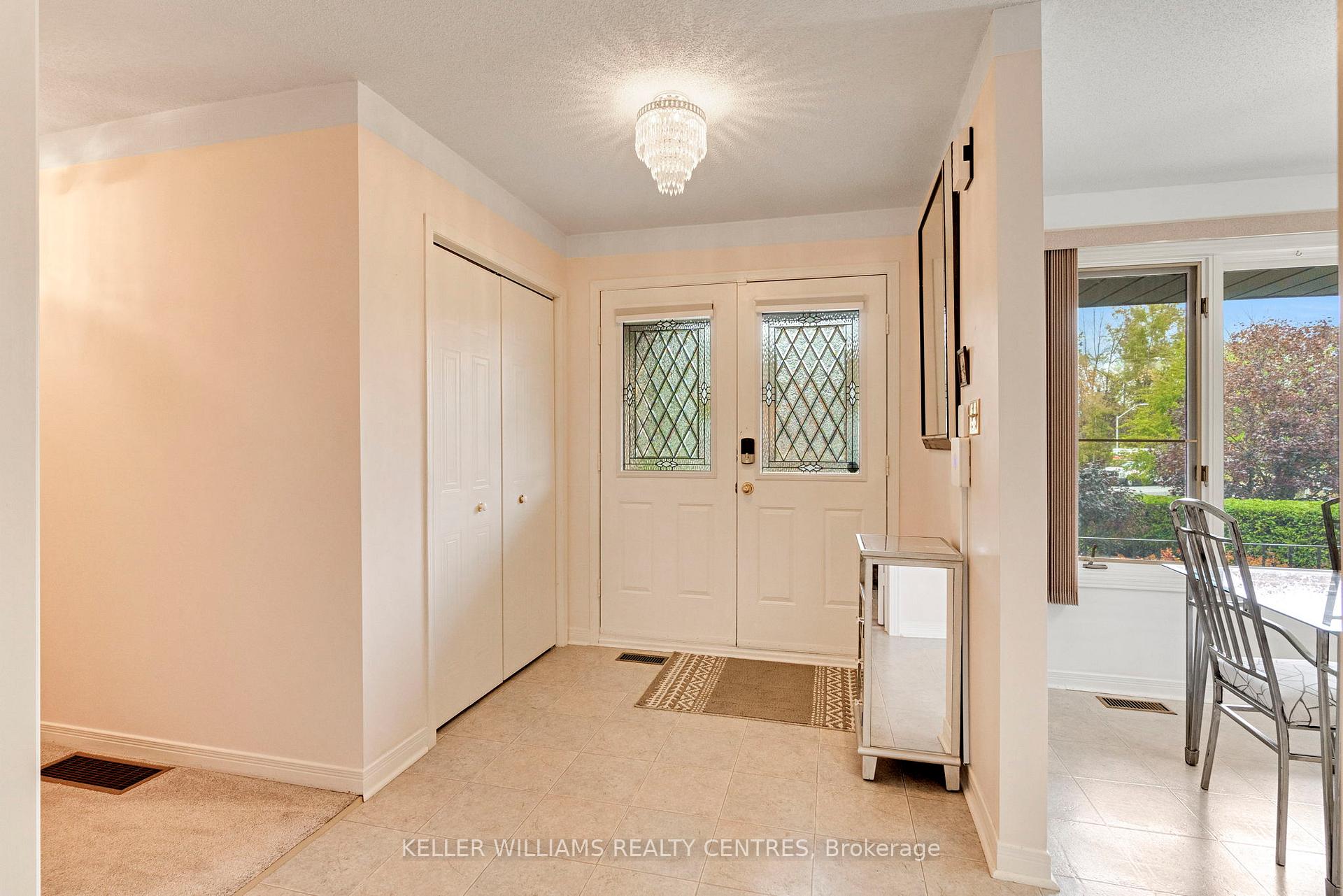 Photo 14 of 11 Birchmount Circle, Wasaga Beach — HOMEH