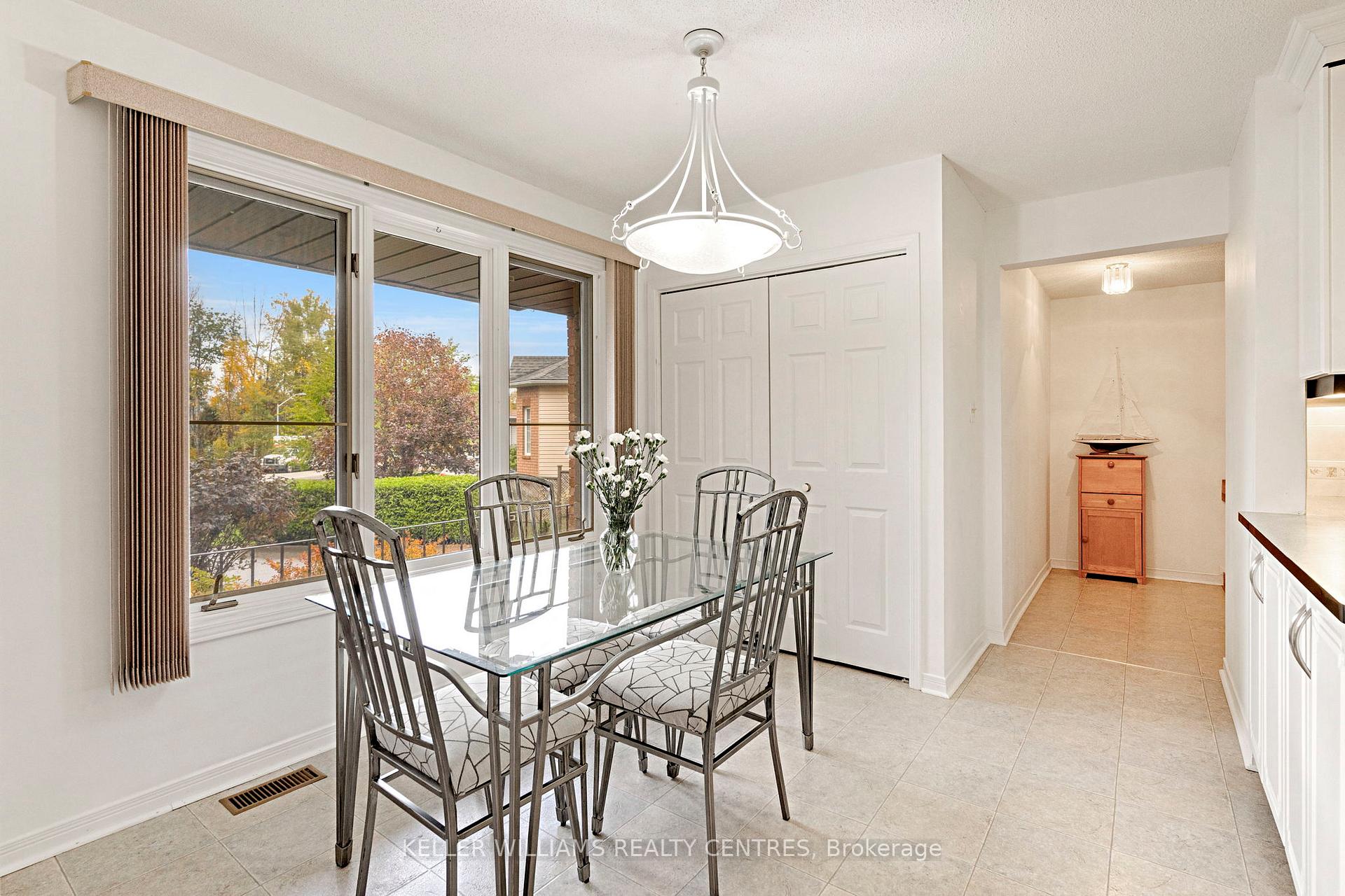 Photo 15 of 11 Birchmount Circle, Wasaga Beach — HOMEH