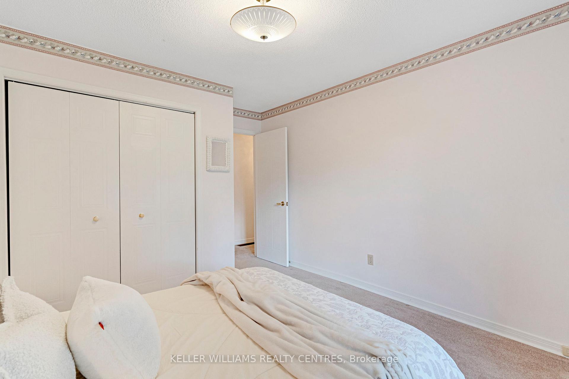 Photo 33 of 11 Birchmount Circle, Wasaga Beach — HOMEH