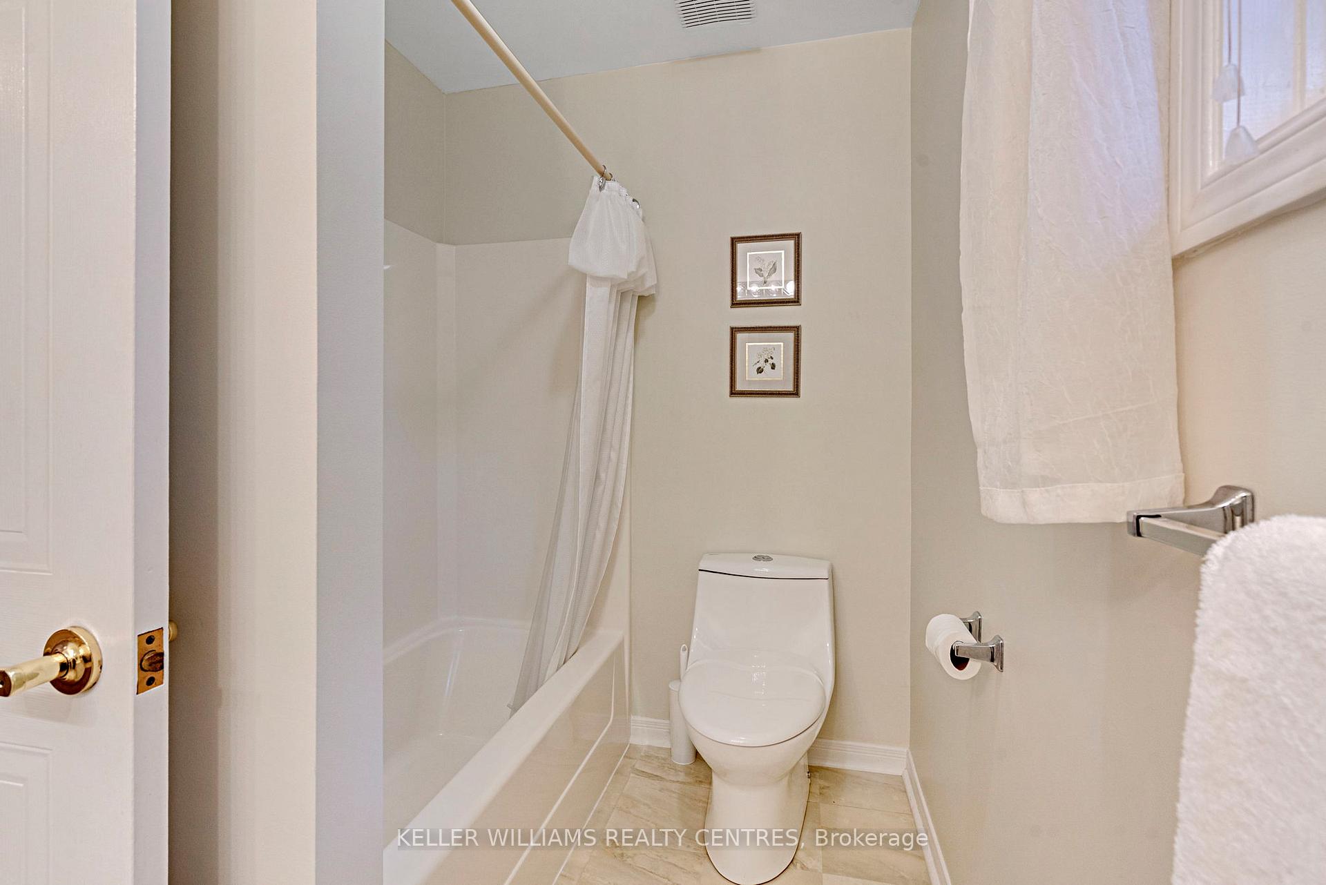 Photo 35 of 11 Birchmount Circle, Wasaga Beach — HOMEH