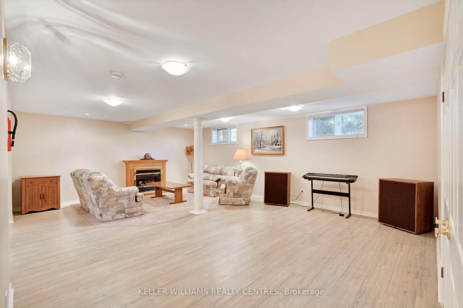 Photo 41 of 11 Birchmount Circle, Wasaga Beach — HOMEH