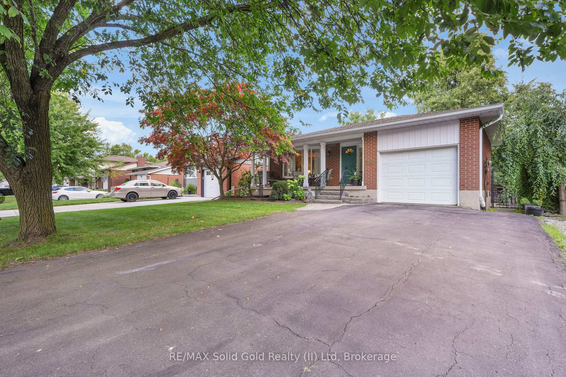 Photo 2 of 310 Daleside Place, Waterloo — HOMEH