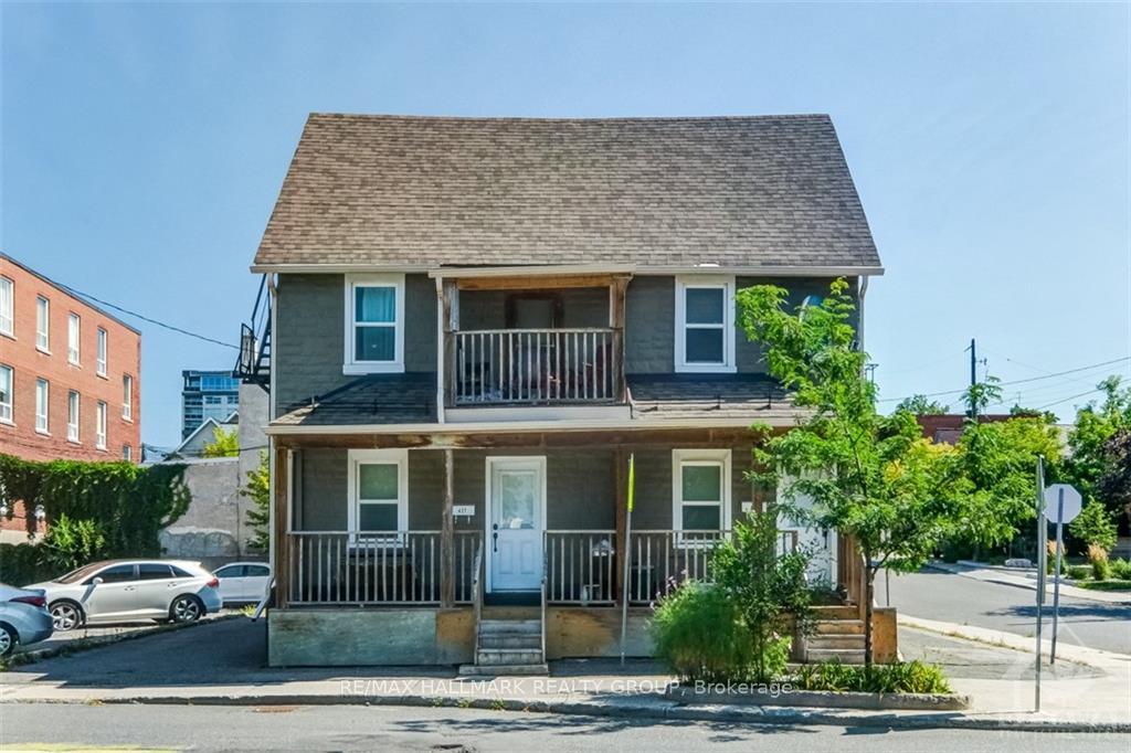 Front of 437-439 Booth Street