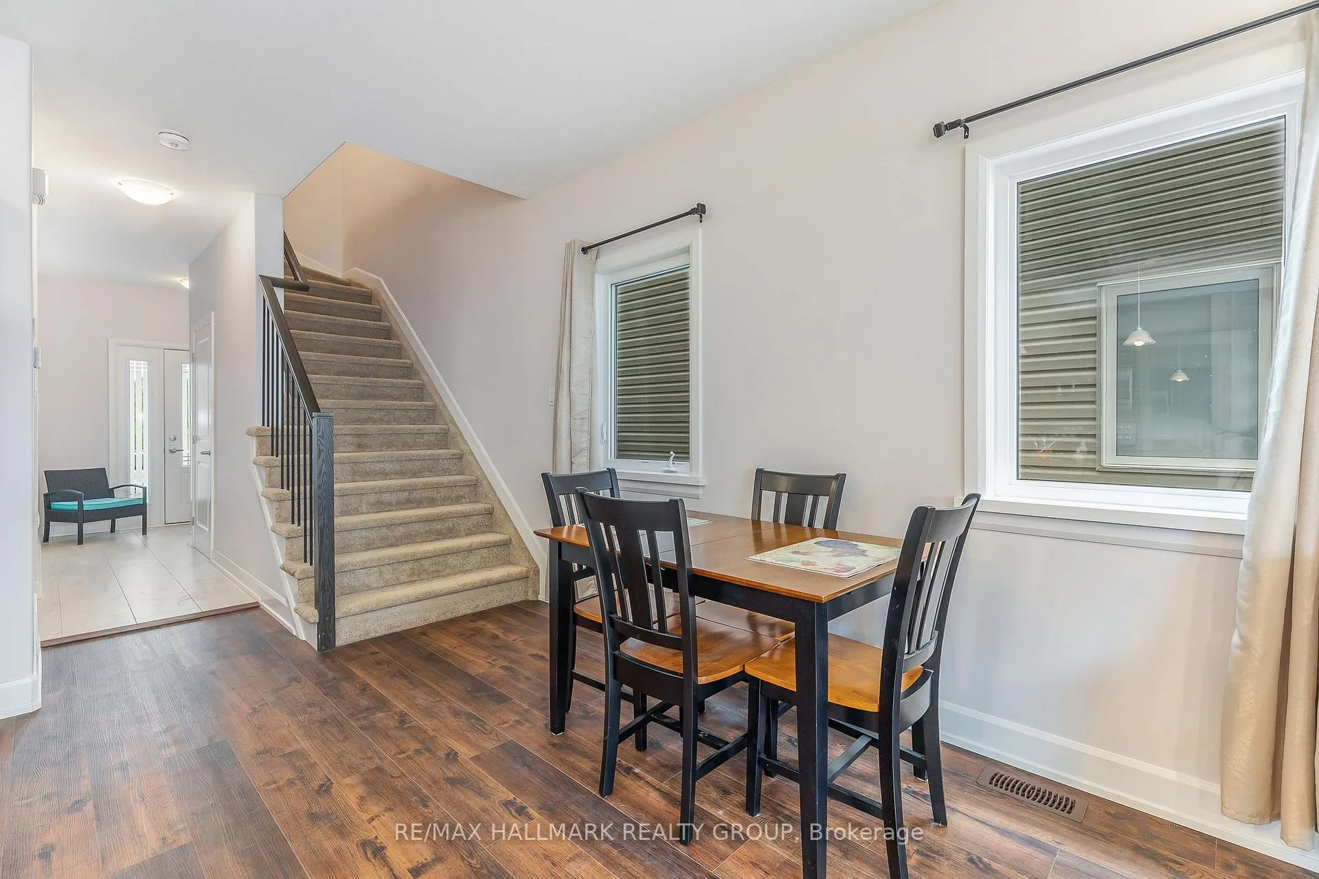 Photo 4 of 90 Vimy Ridge Crescent, Arnprior — HOMEH