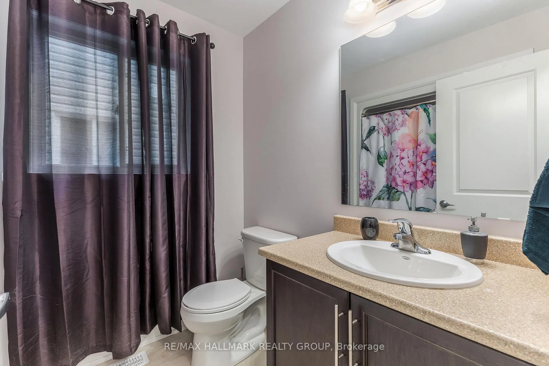 Photo 18 of 90 Vimy Ridge Crescent, Arnprior — HOMEH
