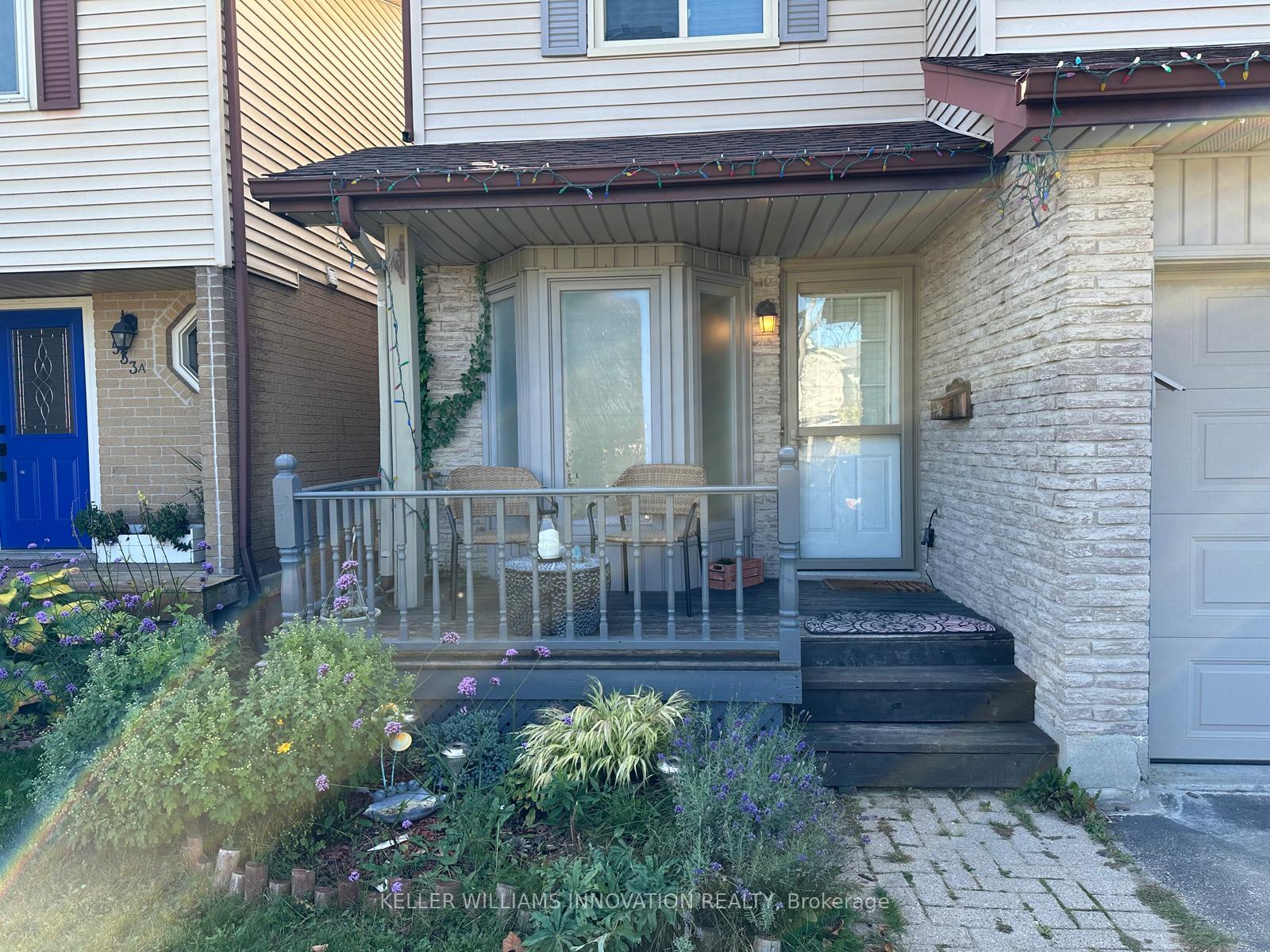 Photo 2 of Unit Unit B, 533 Rosemeadow Crescent, Waterloo — HOMEH