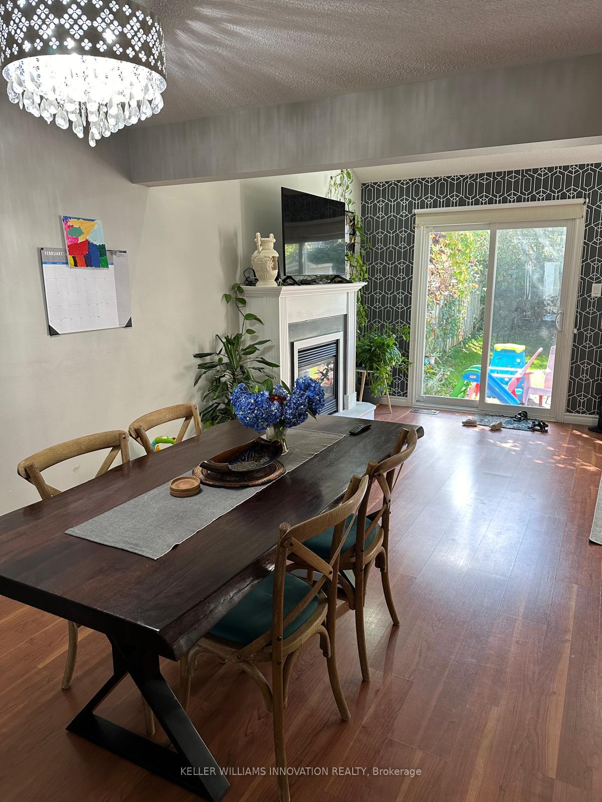 Photo 9 of Unit Unit B, 533 Rosemeadow Crescent, Waterloo — HOMEH